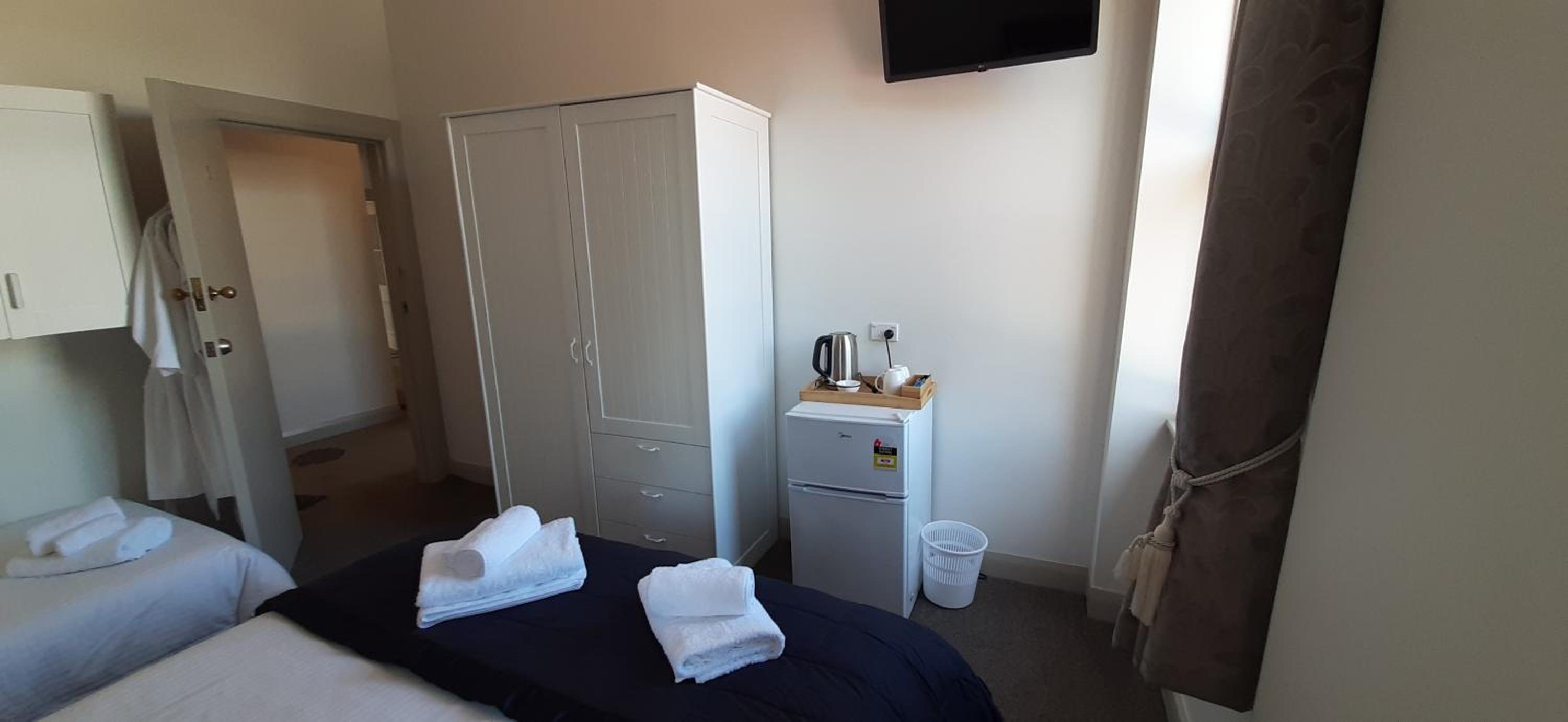Double Room with Shared Bathroom