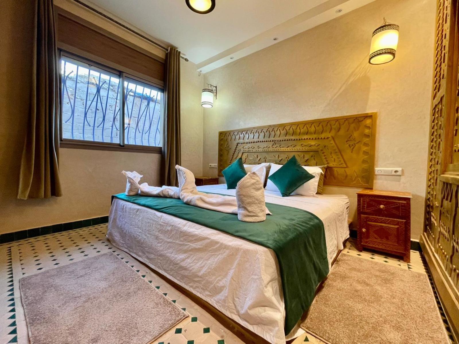 Deluxe Double Room - Photo 7