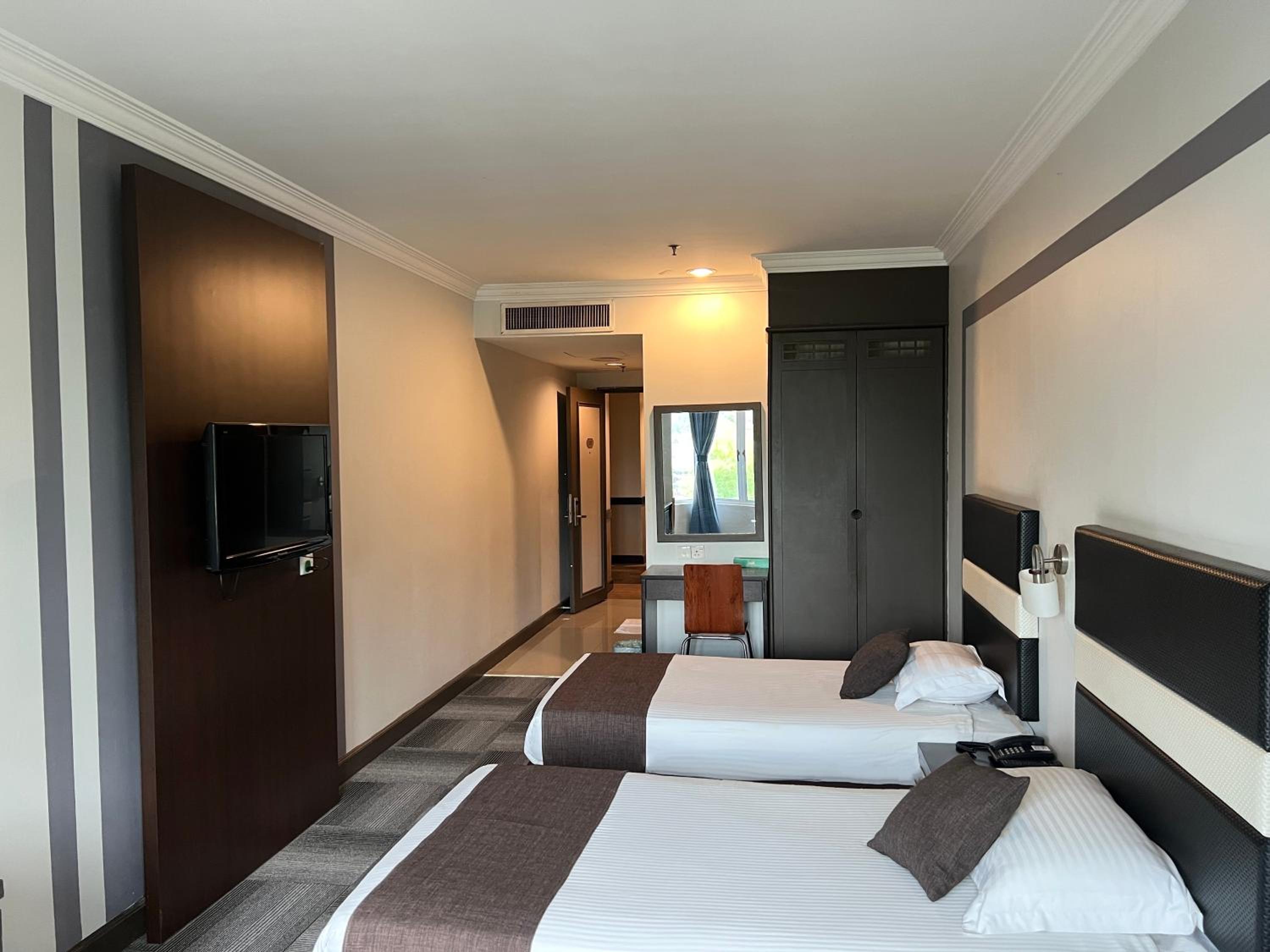 Superior Twin Room photo 2