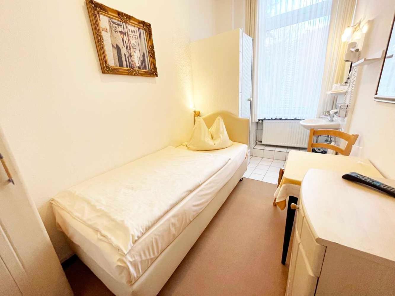 Single Room with Bathroom