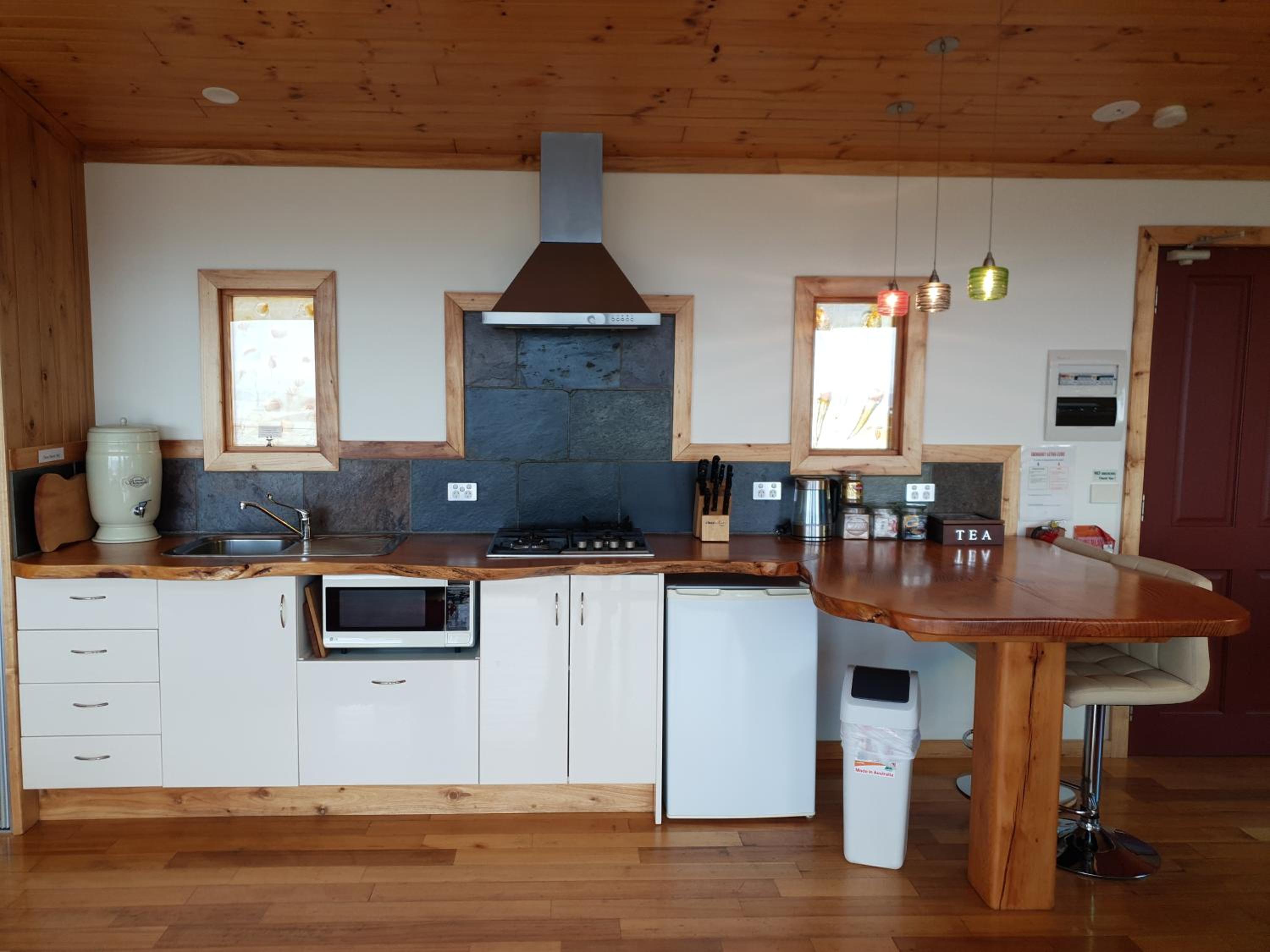 Silver Wattle One-Bedroom Bungalow - Disability Access photo 3