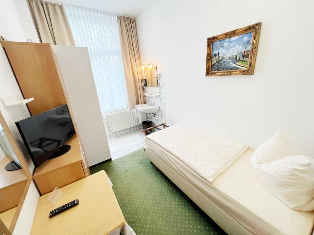 Single Room with Bathroom