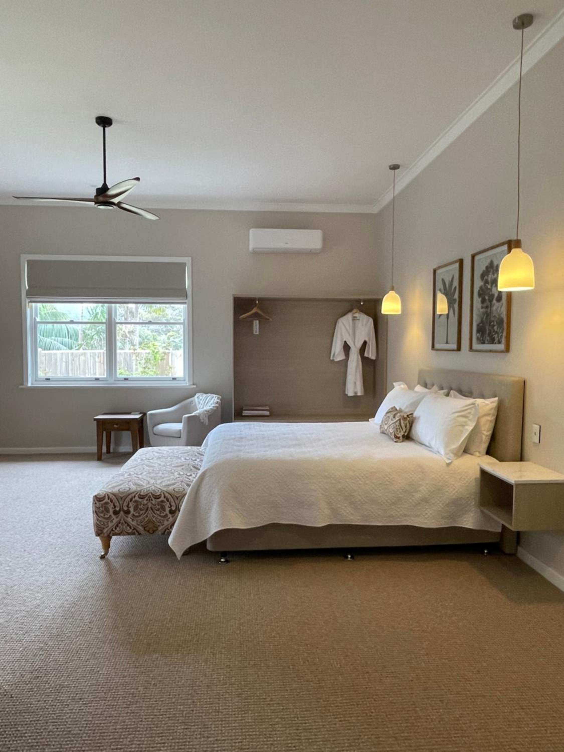 Deluxe King Suite photo 3