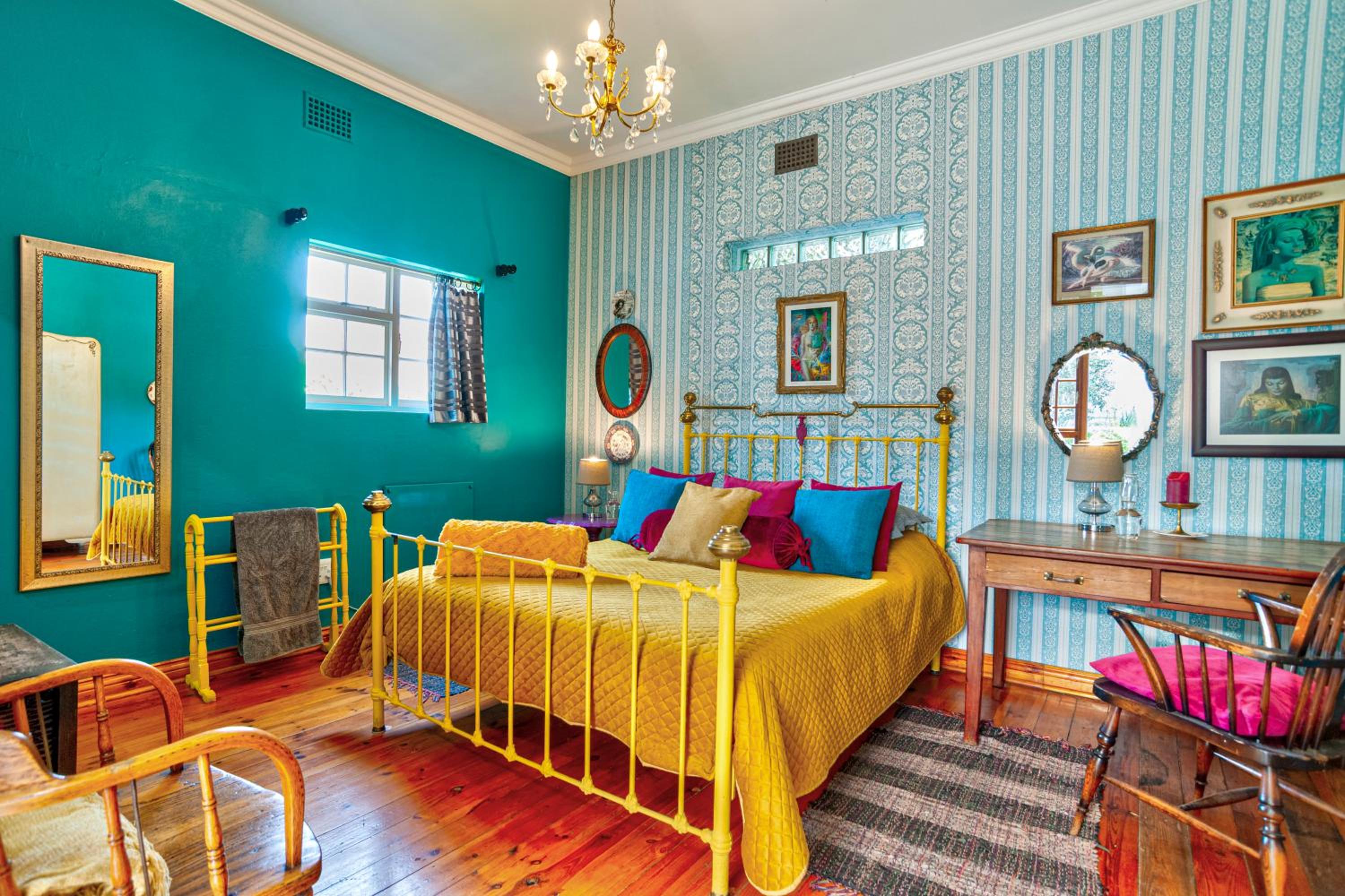 Deluxe Double Room with Shower - Photo 6