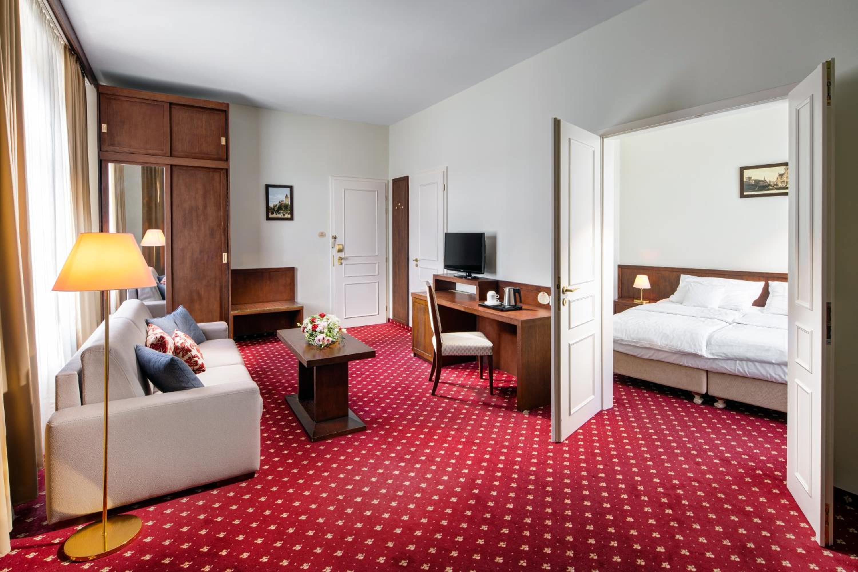 Junior Suite - Photo 1
