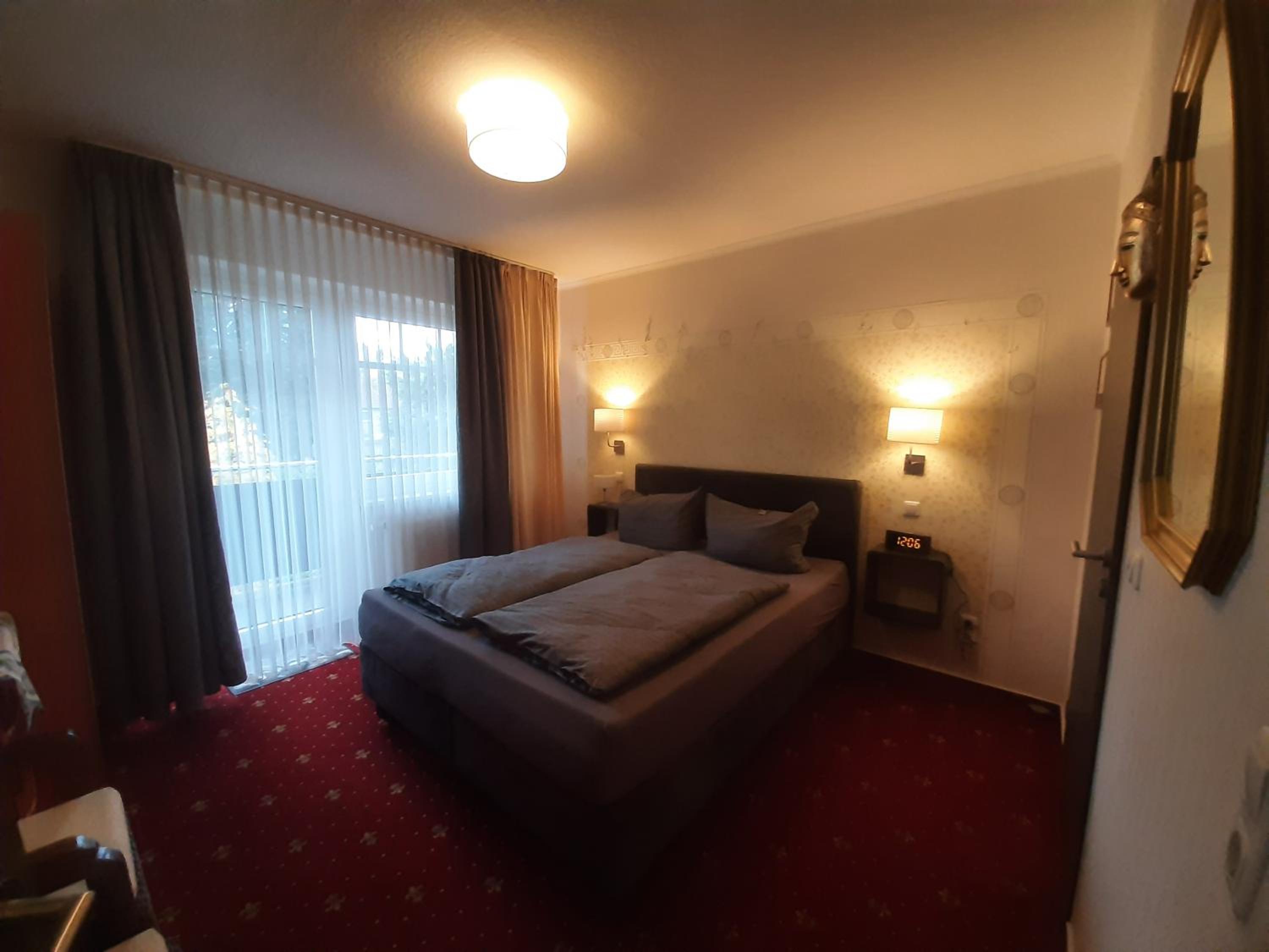 Double Room with Balcony photo 2