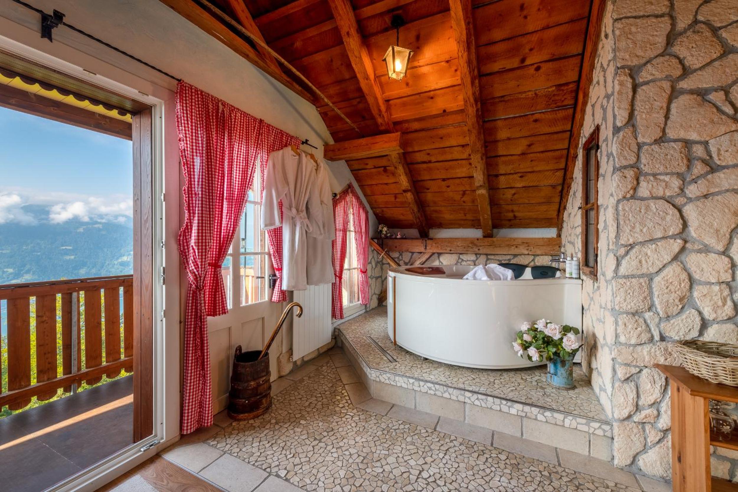 Chalet Alpenglut Suite with Spa Bath - Photo 3