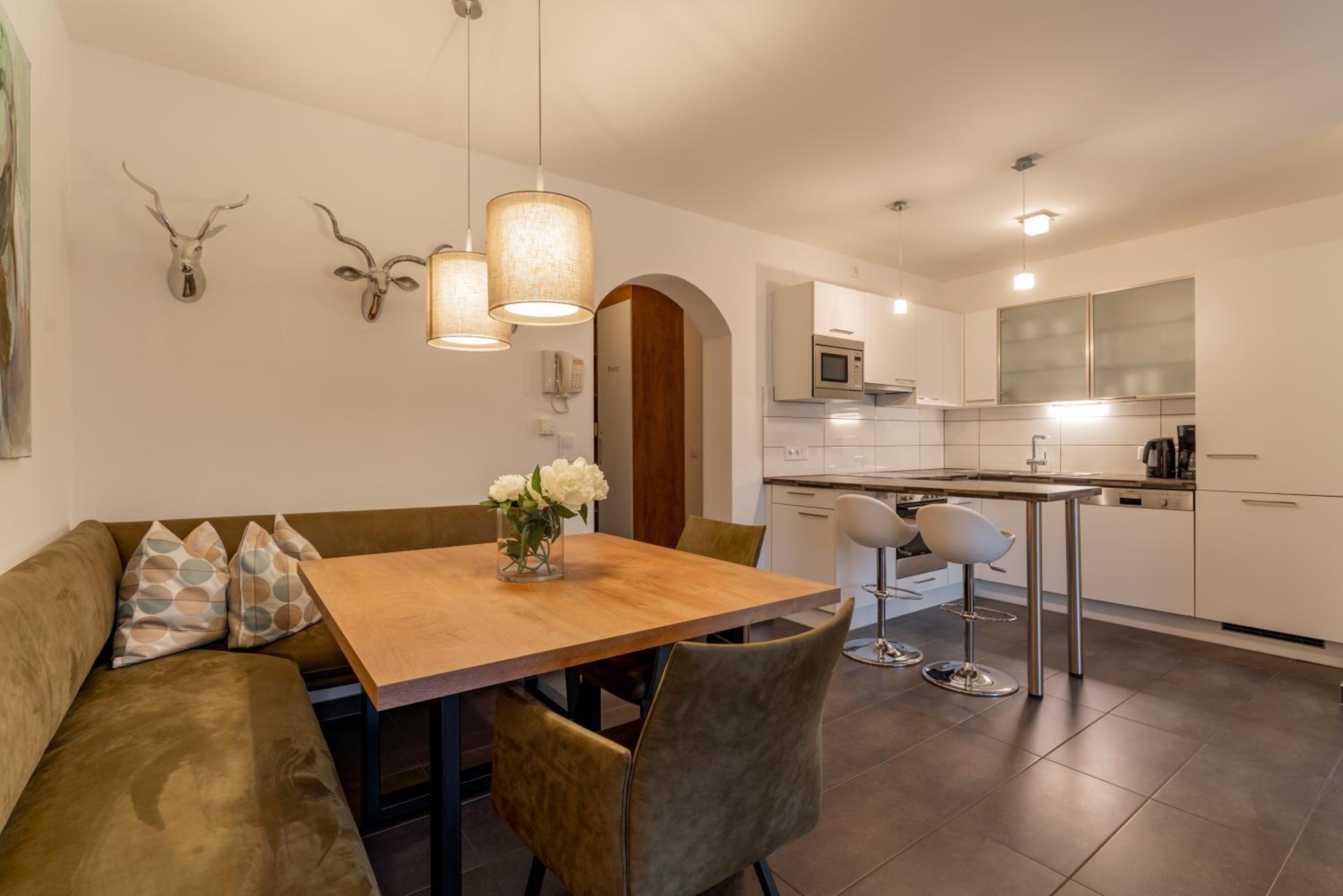 Two-Bedroom Apartment with Mountain View photo 2