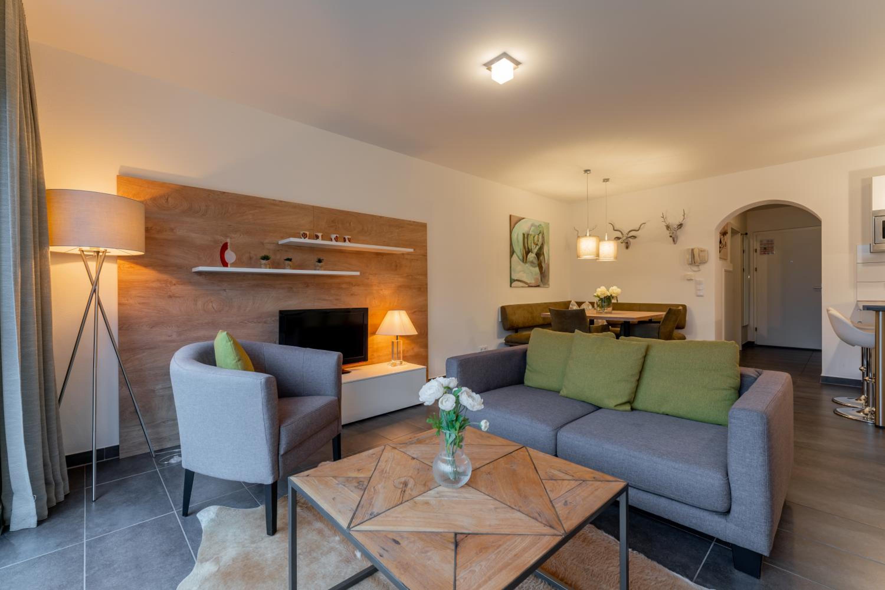 Two-Bedroom Apartment with Mountain View photo 1