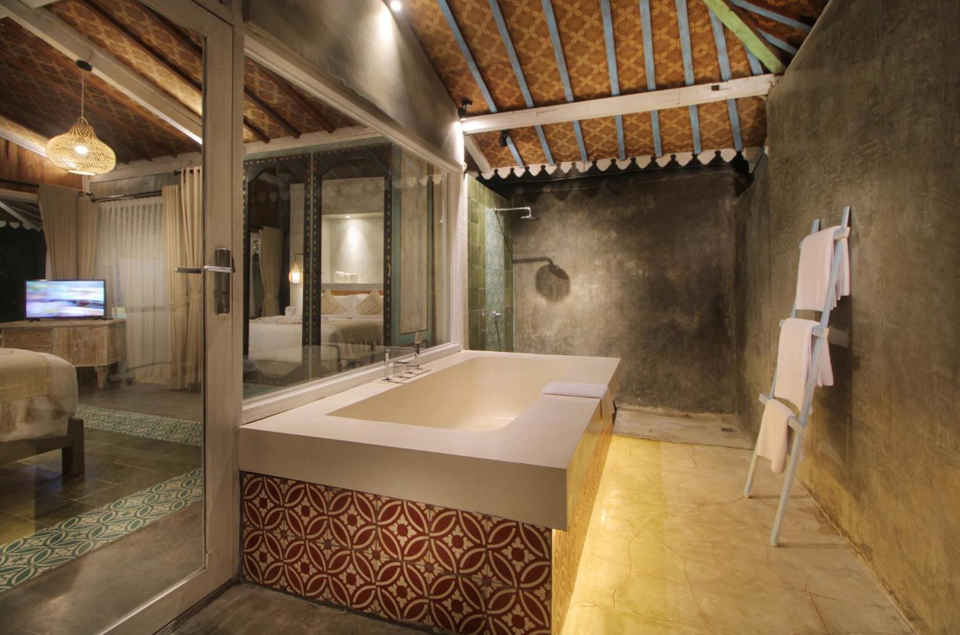 Two-Bedroom Villa - Photo 27
