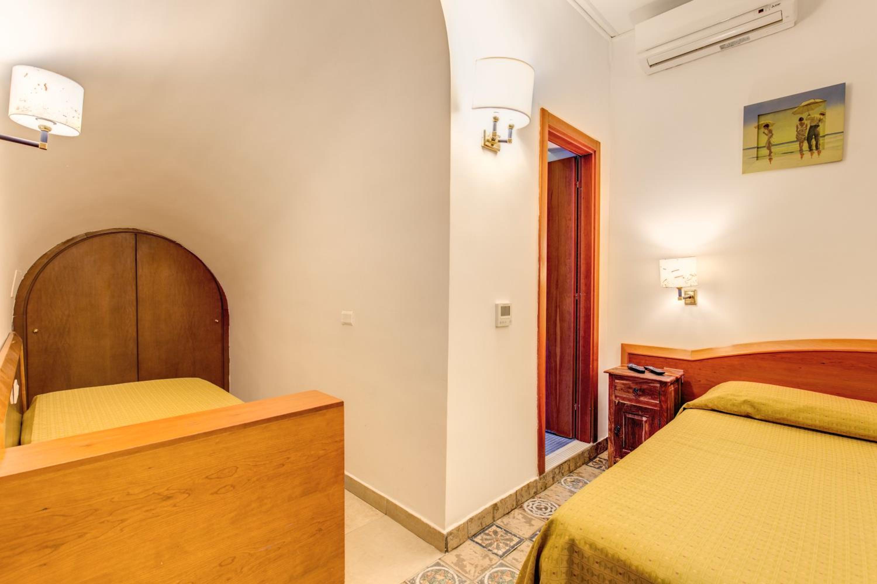 Triple Room photo 3