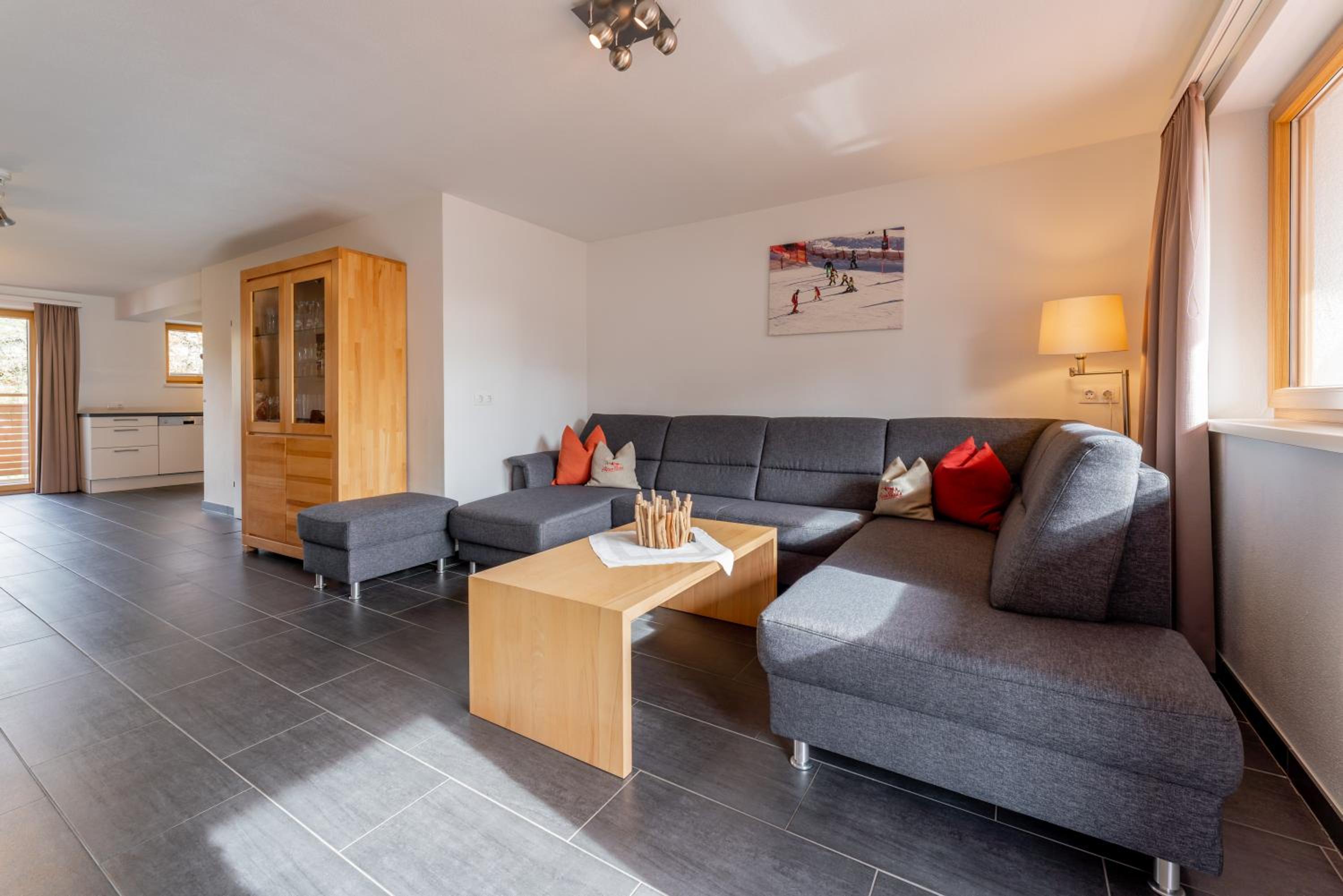 Four-Bedroom Apartment with Mountain View photo 1