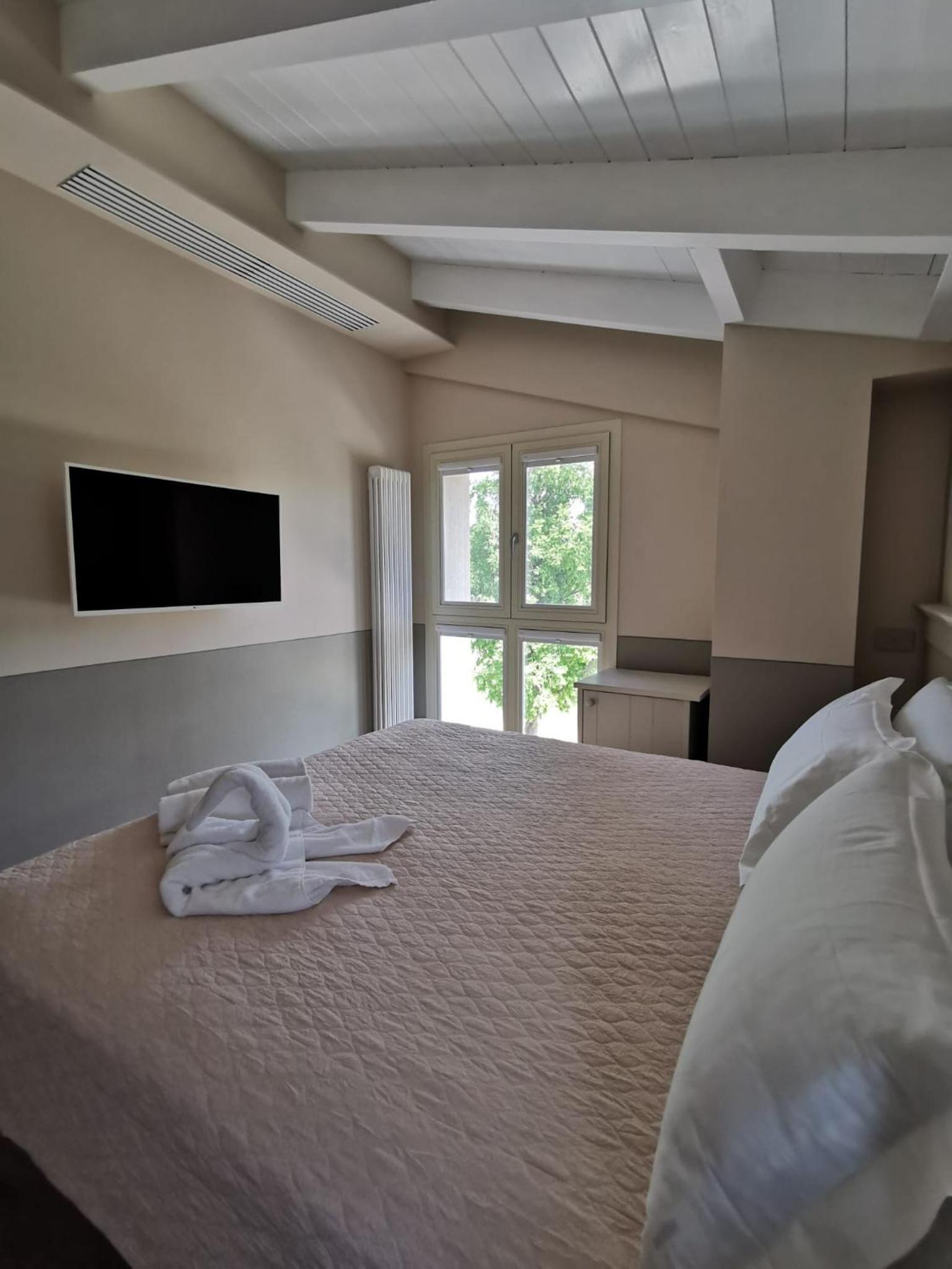 Deluxe Triple Room photo 1