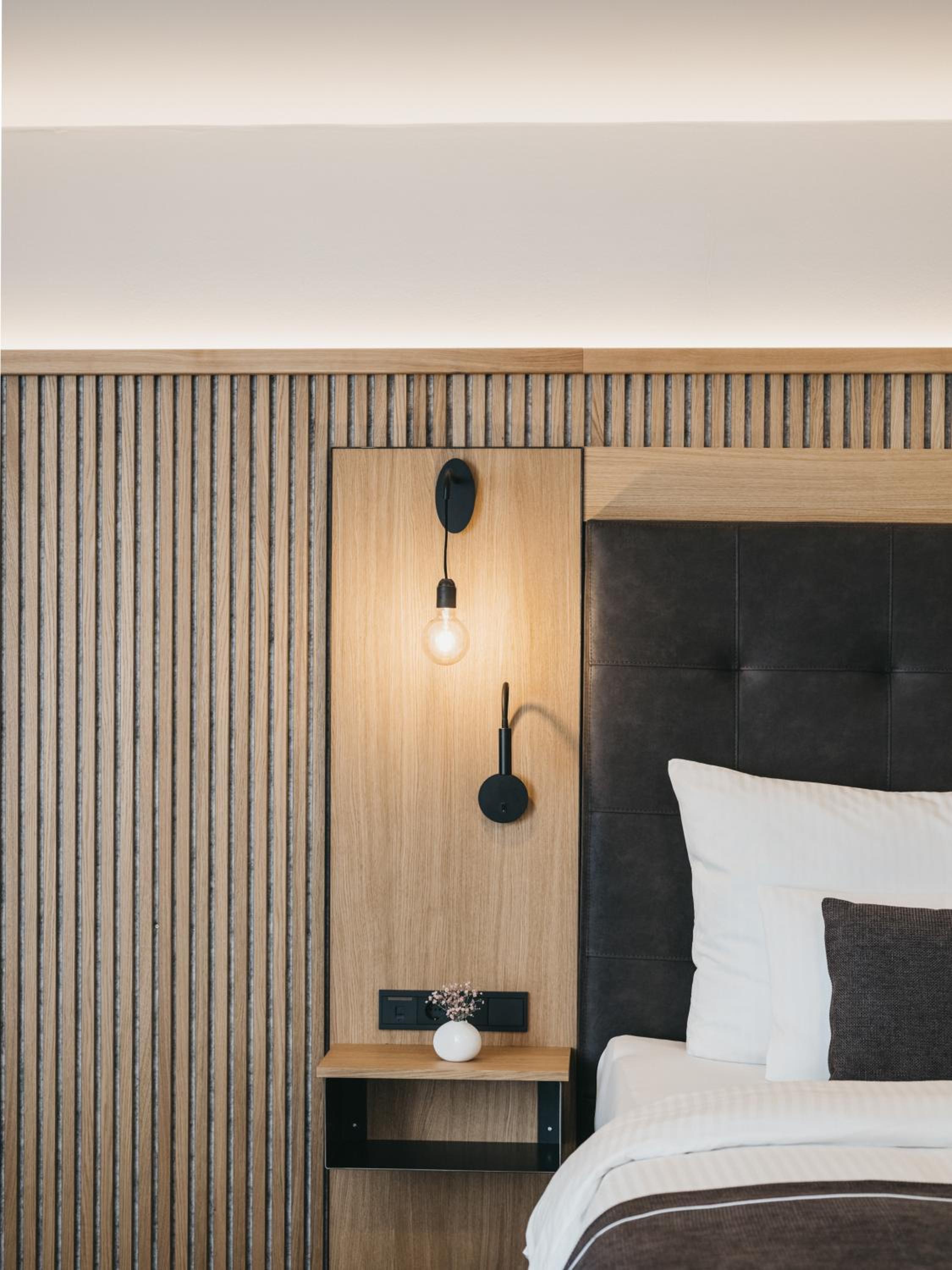Grand Deluxe Room - Photo 8