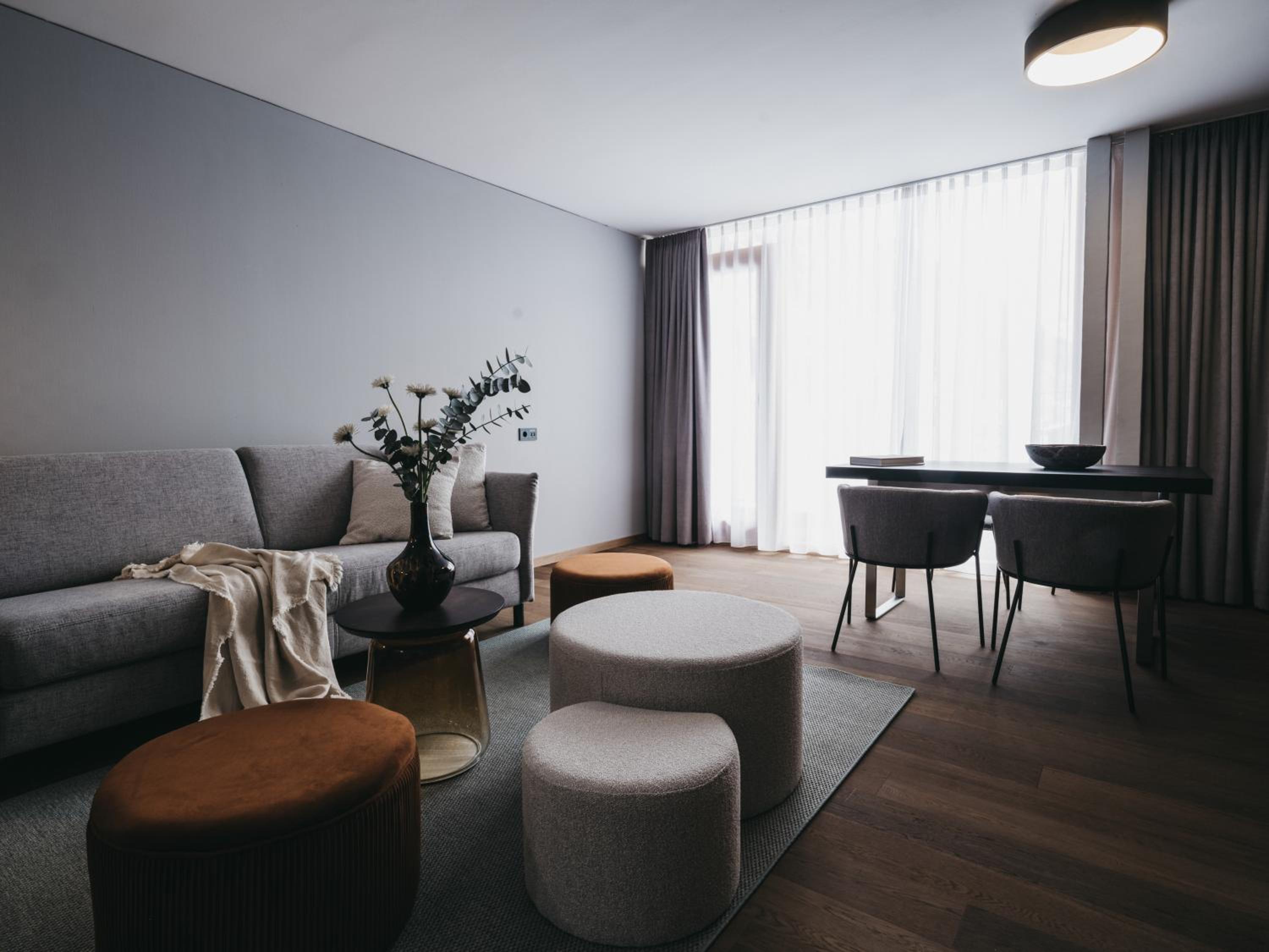 Two-Bedroom Penthouse Suite - Photo 4