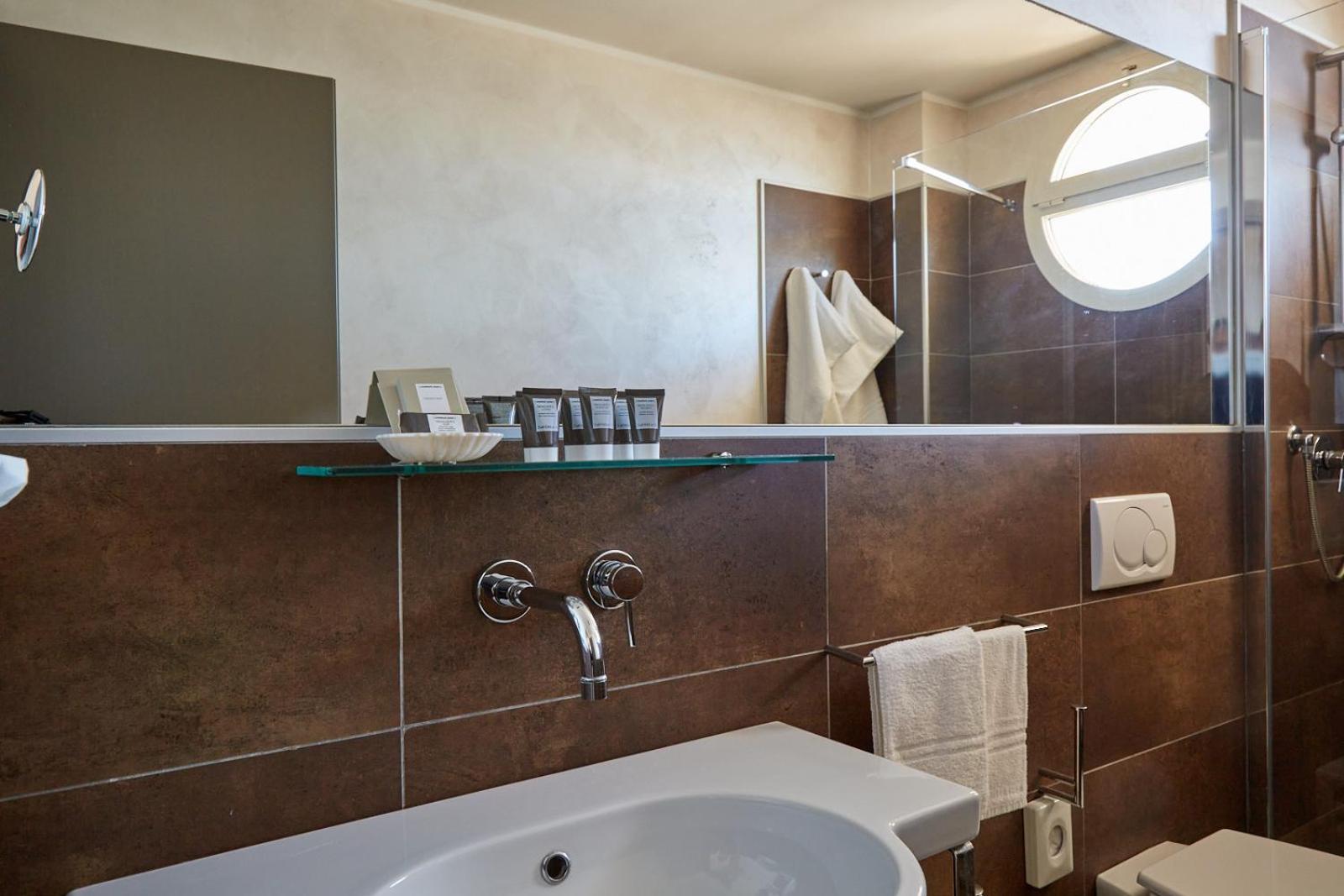Junior Suite with Sea View photo 3