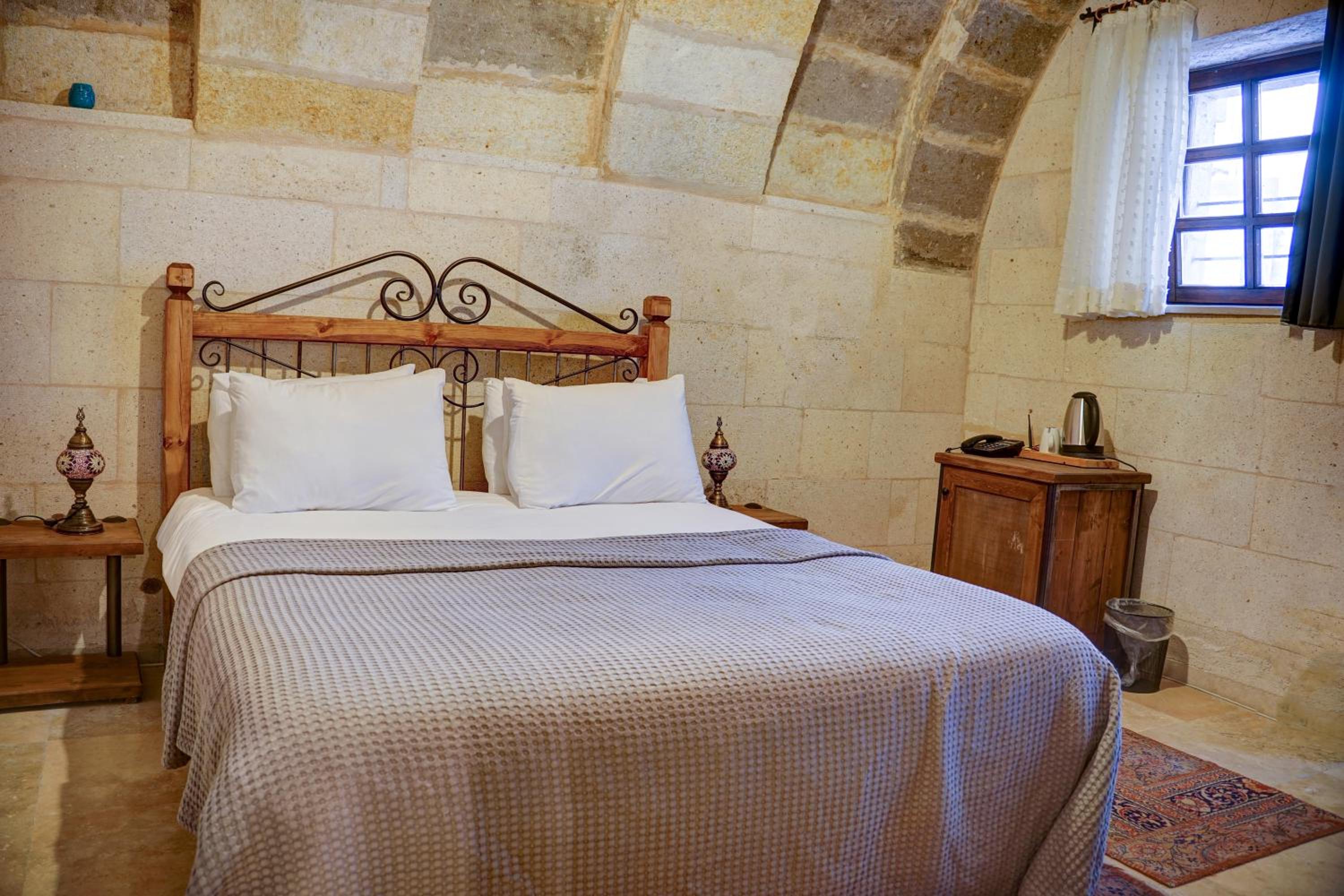 Standard Double Room - Photo 1