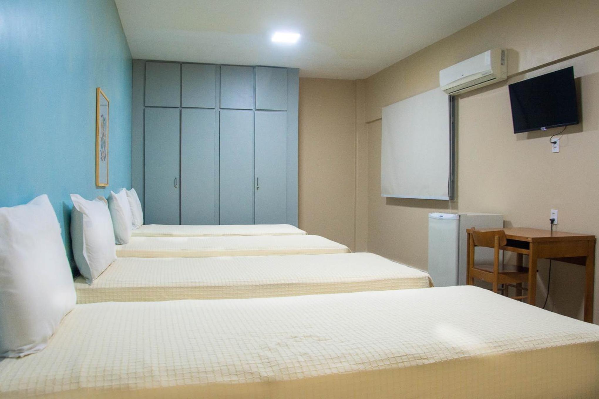 Superior Quadruple Room with Four Single Beds