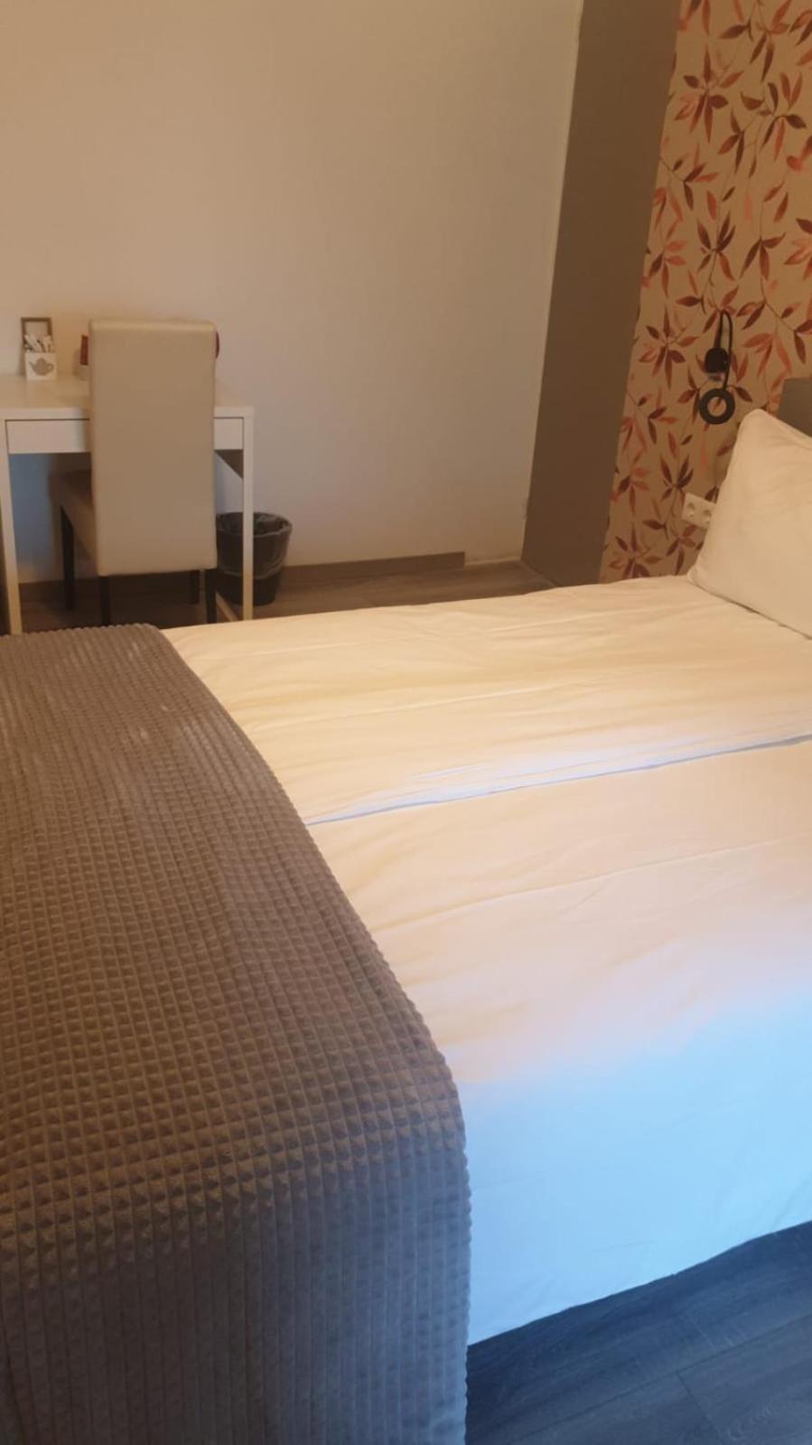Small Twin Room photo 3