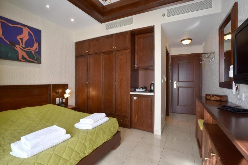Double Room with Mountain View