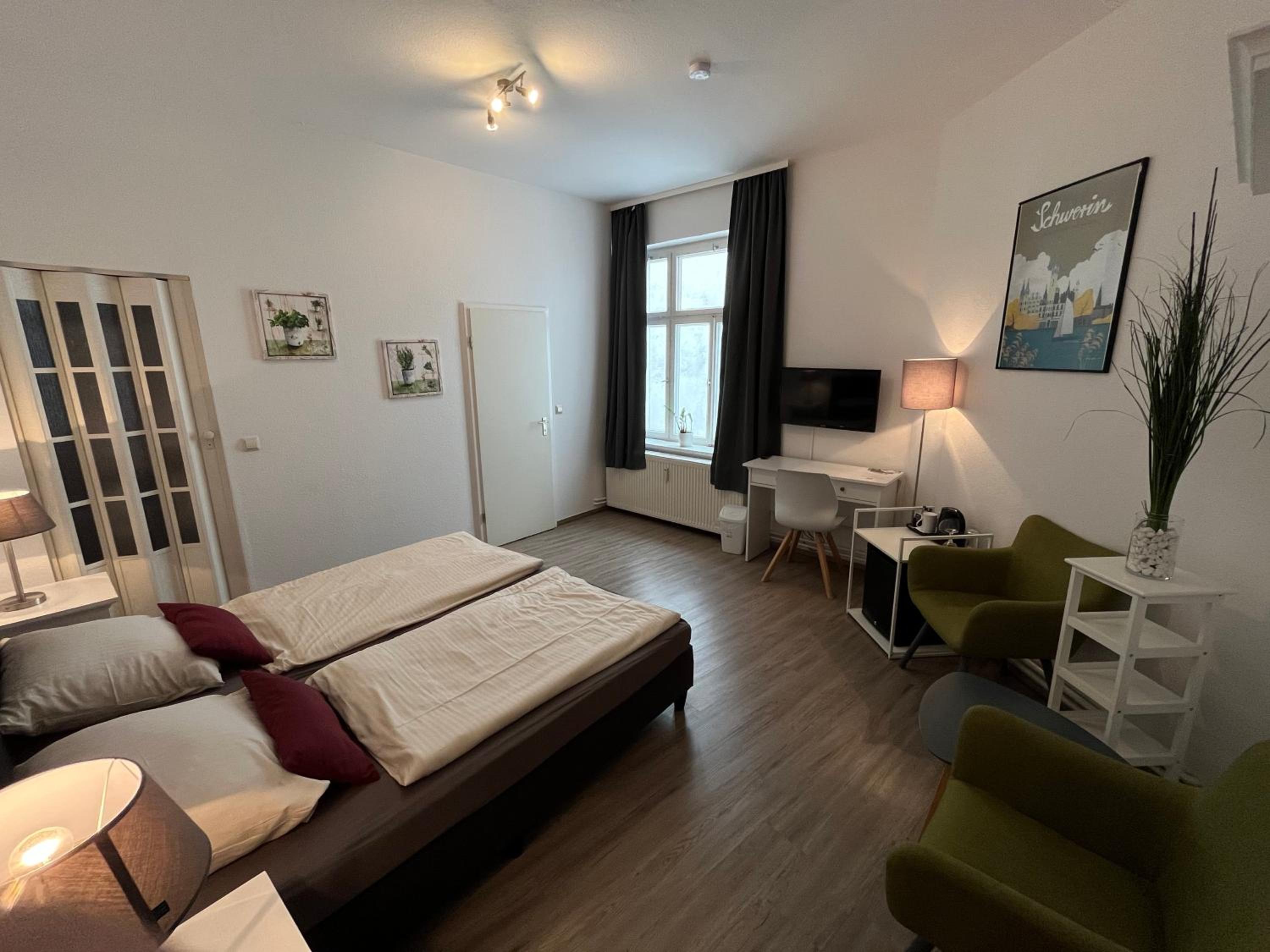 Double Room Type II - Photo 1