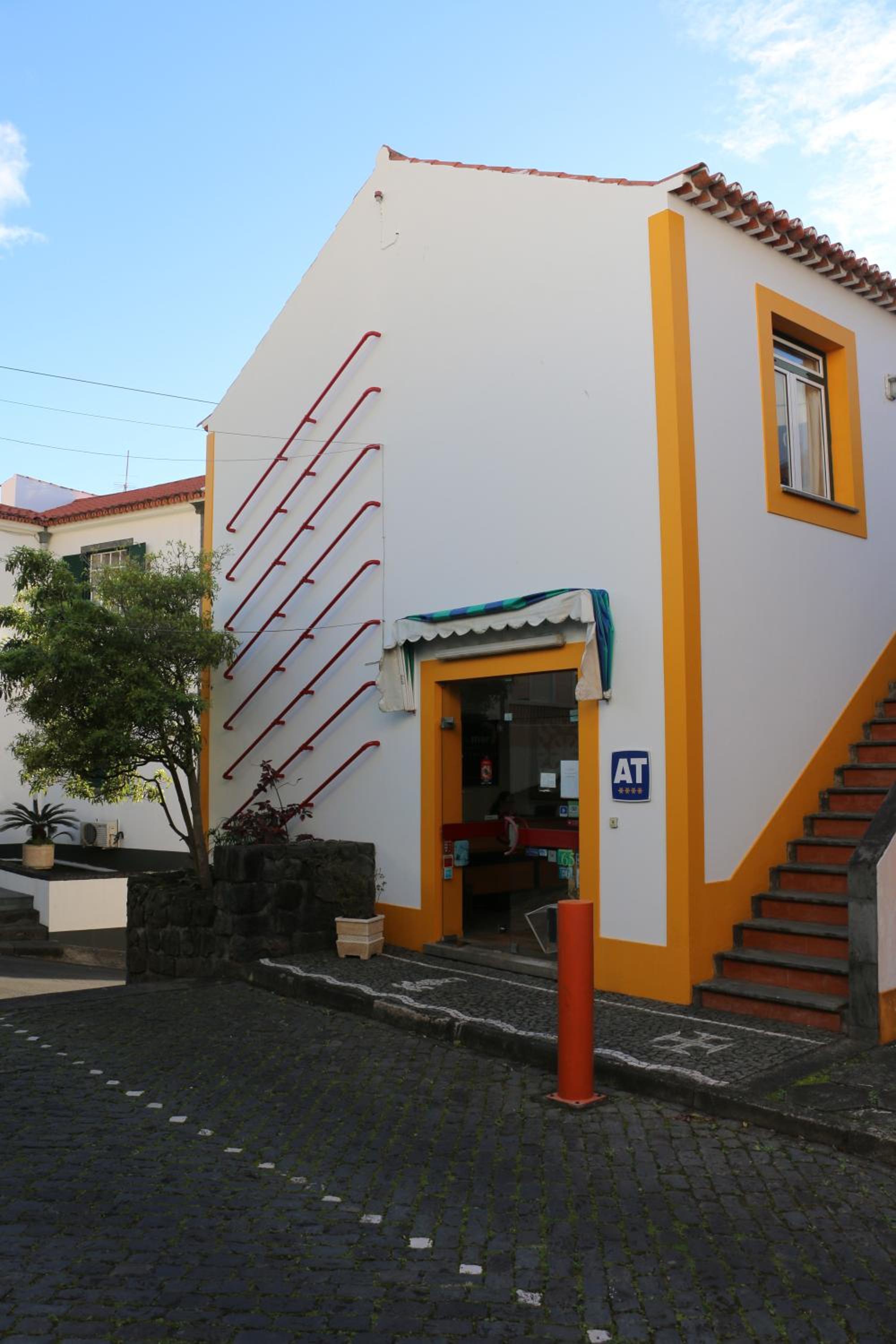 One-Bedroom Apartment photo 3