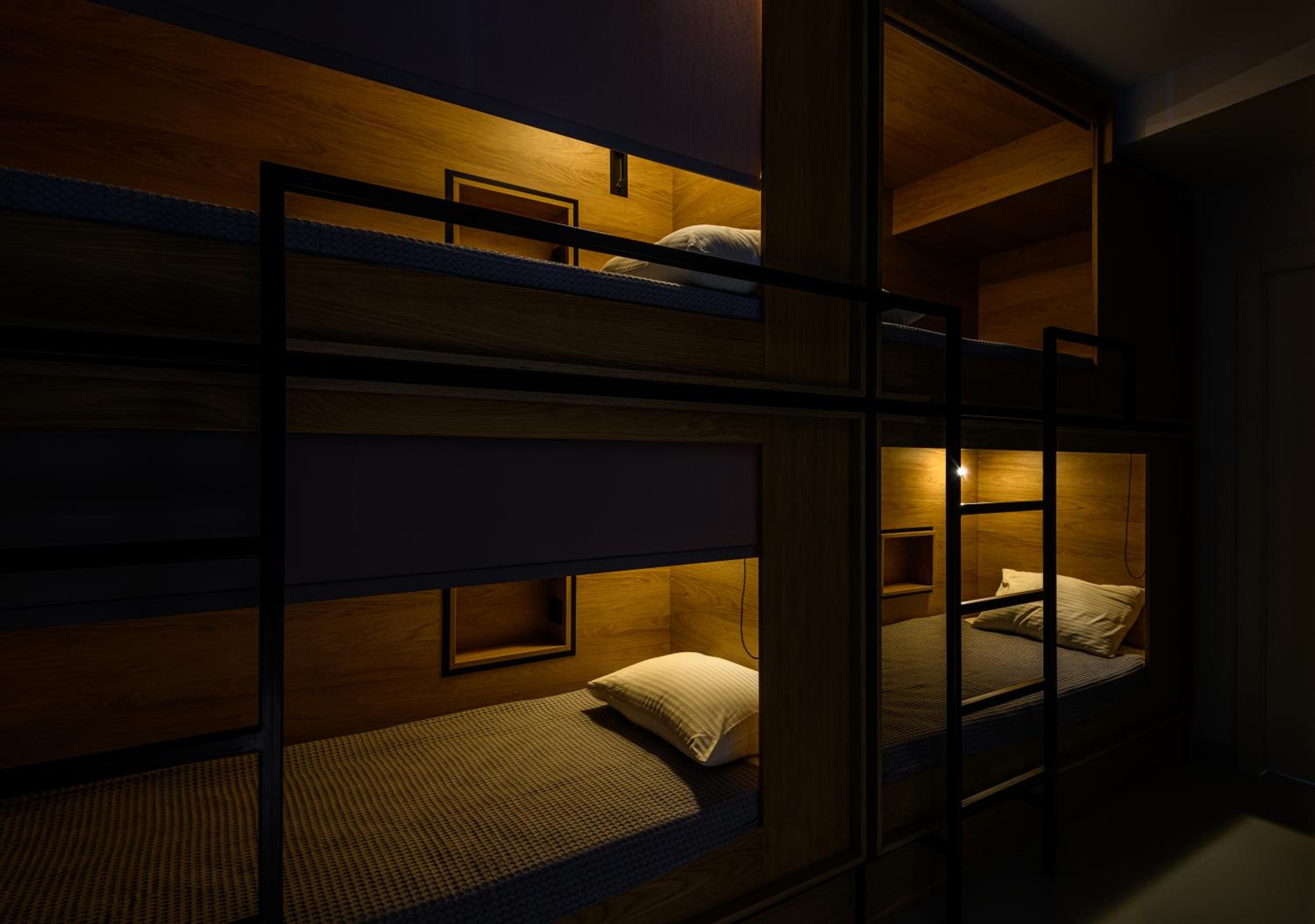 Single Bed in 8-Bed Mixed Dormitory Room photo 3