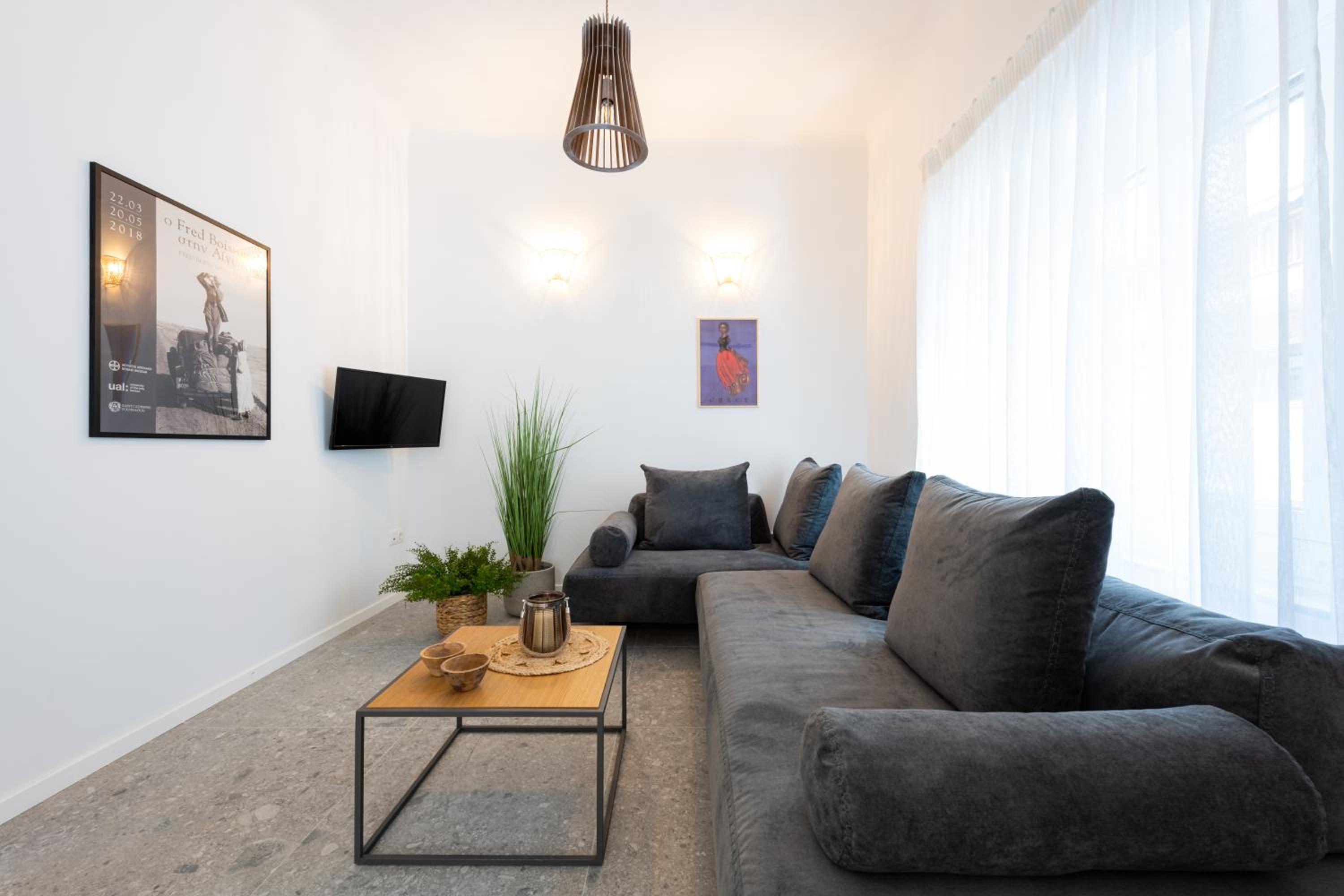 Apartment - Ground Floor photo 2