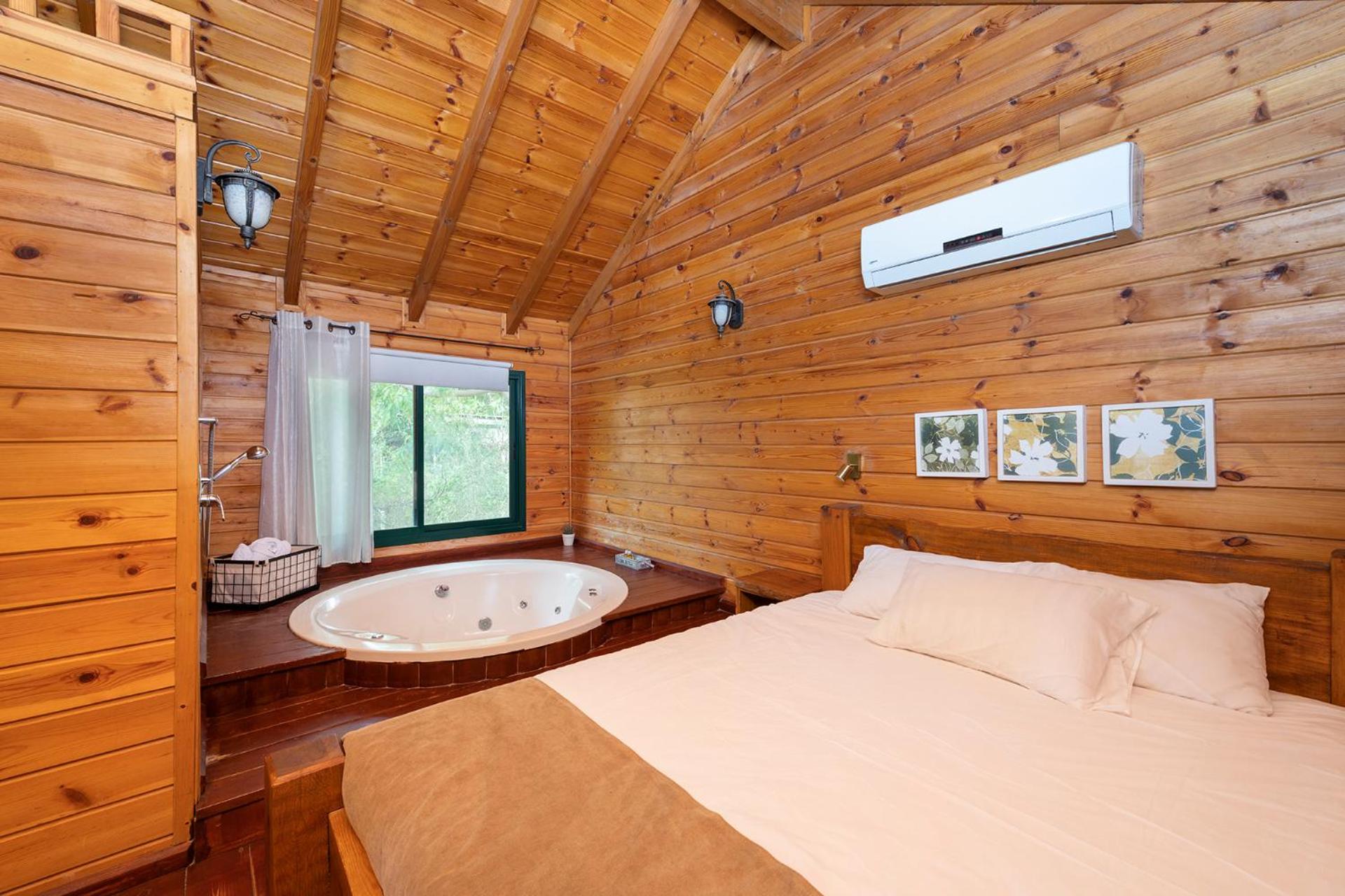Superior Chalet - Photo 5