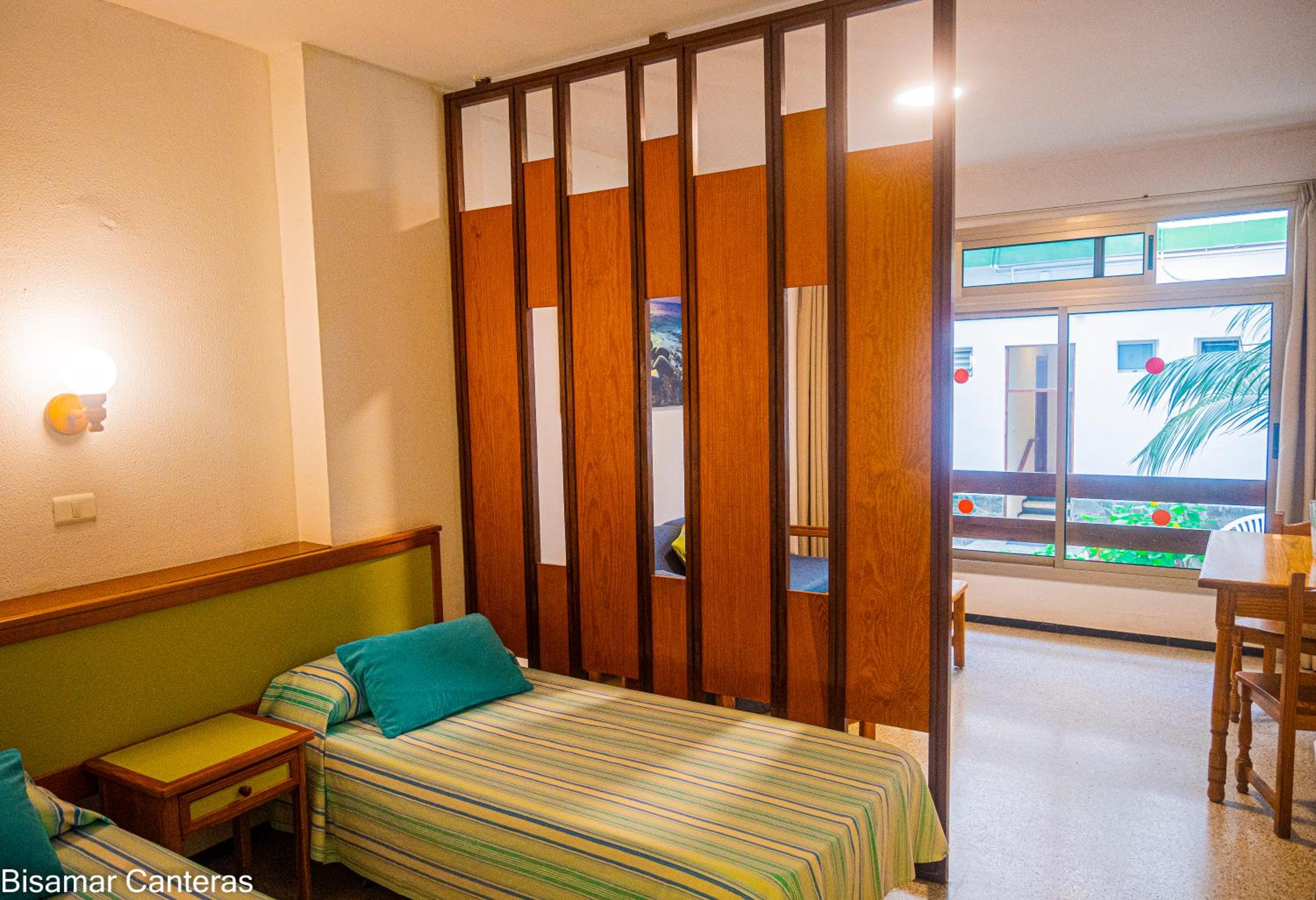 Standard Studio - Photo 5