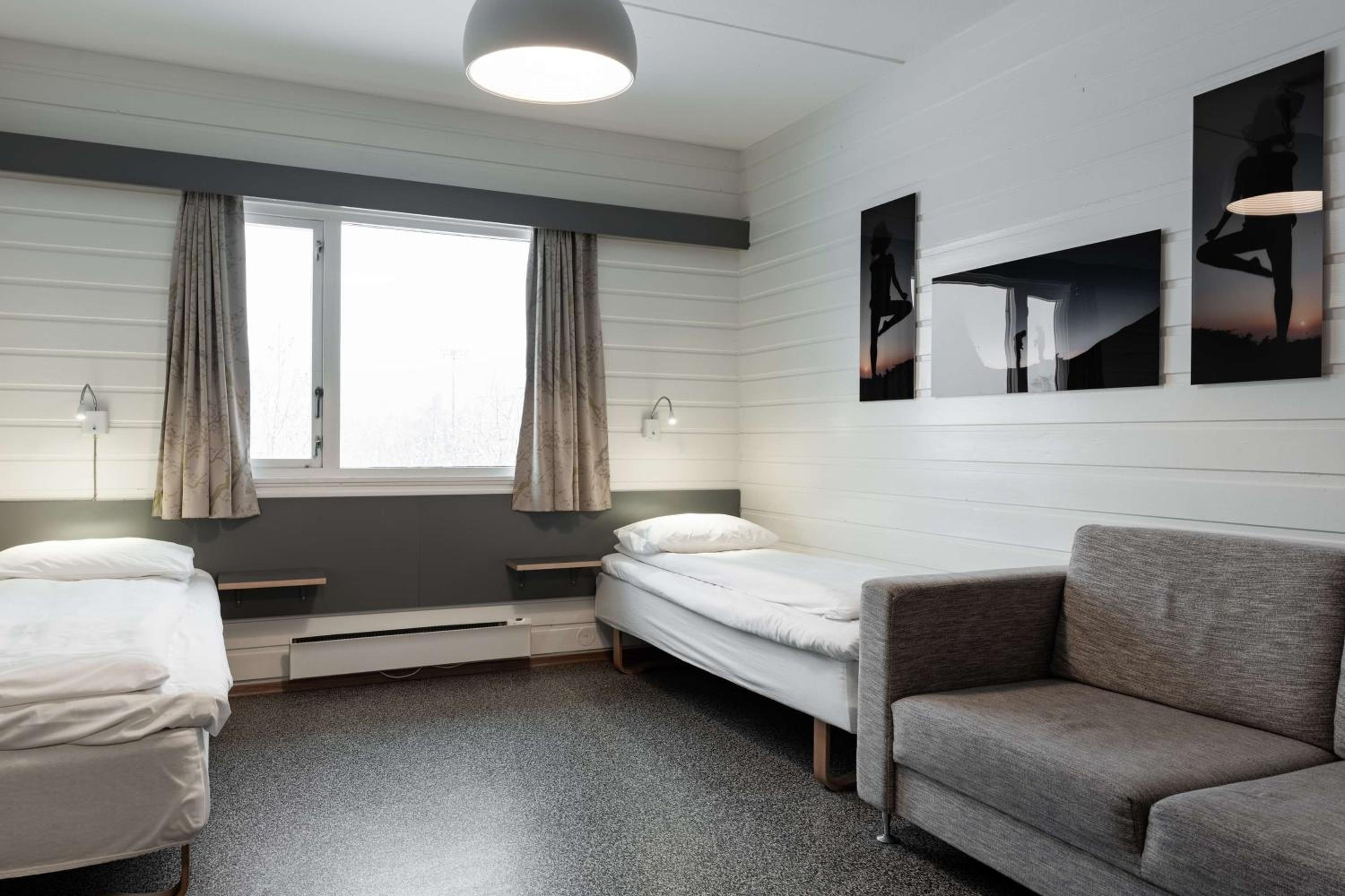Twin Room - Photo 1