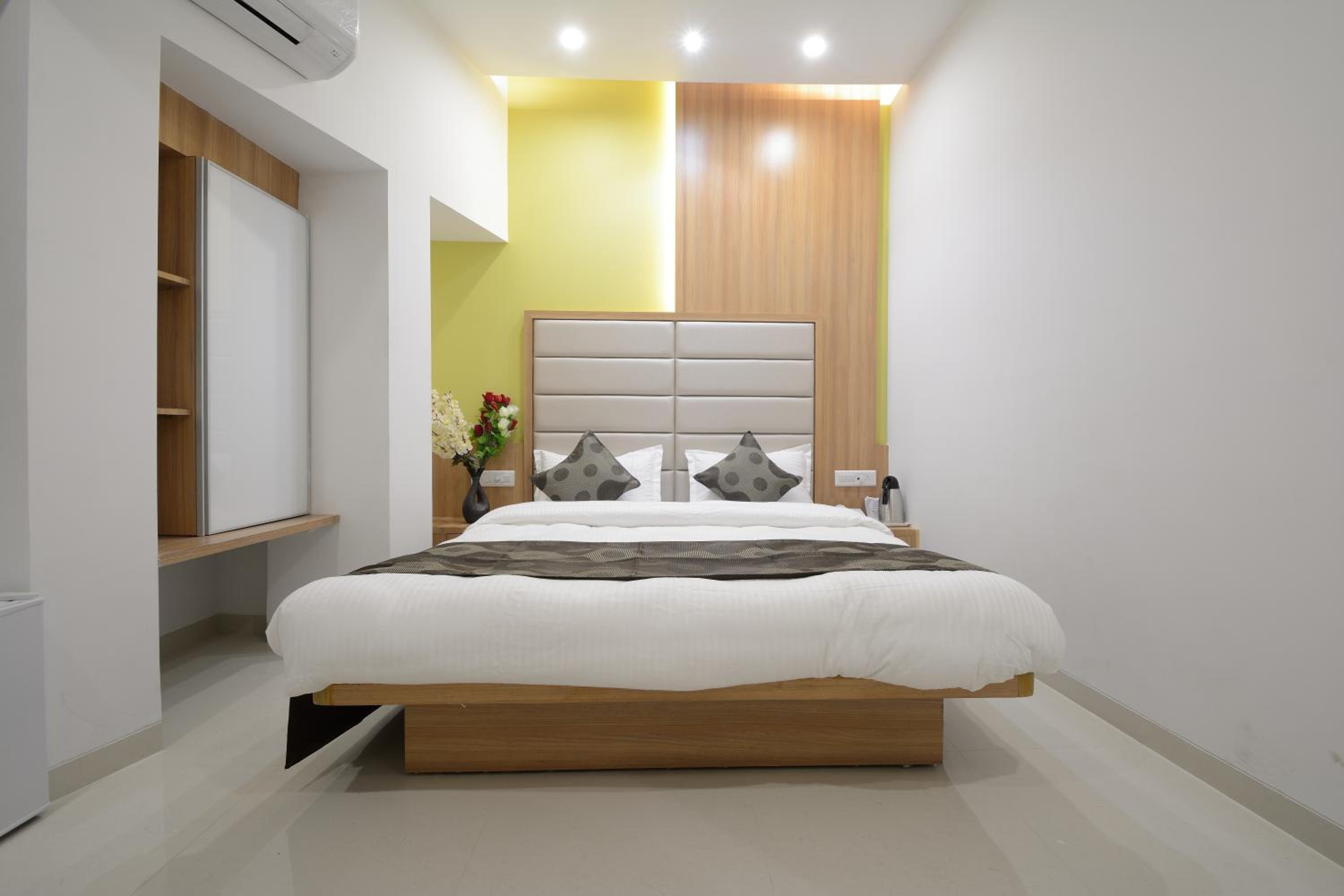 Deluxe Double Room - Photo 7