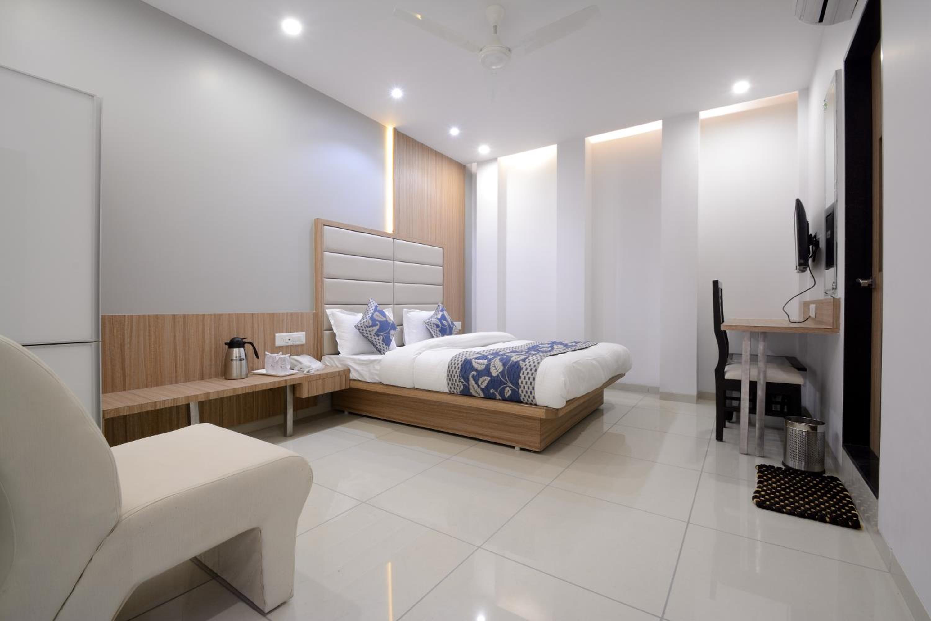 Deluxe Double Room - Photo 6