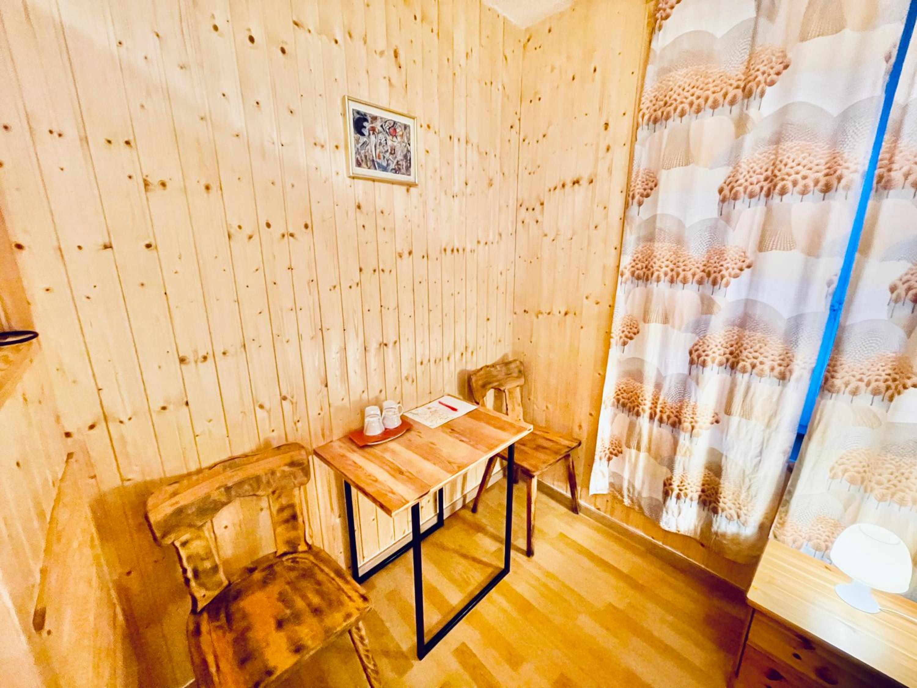 Basic Triple Room with Shared Bathroom photo 2