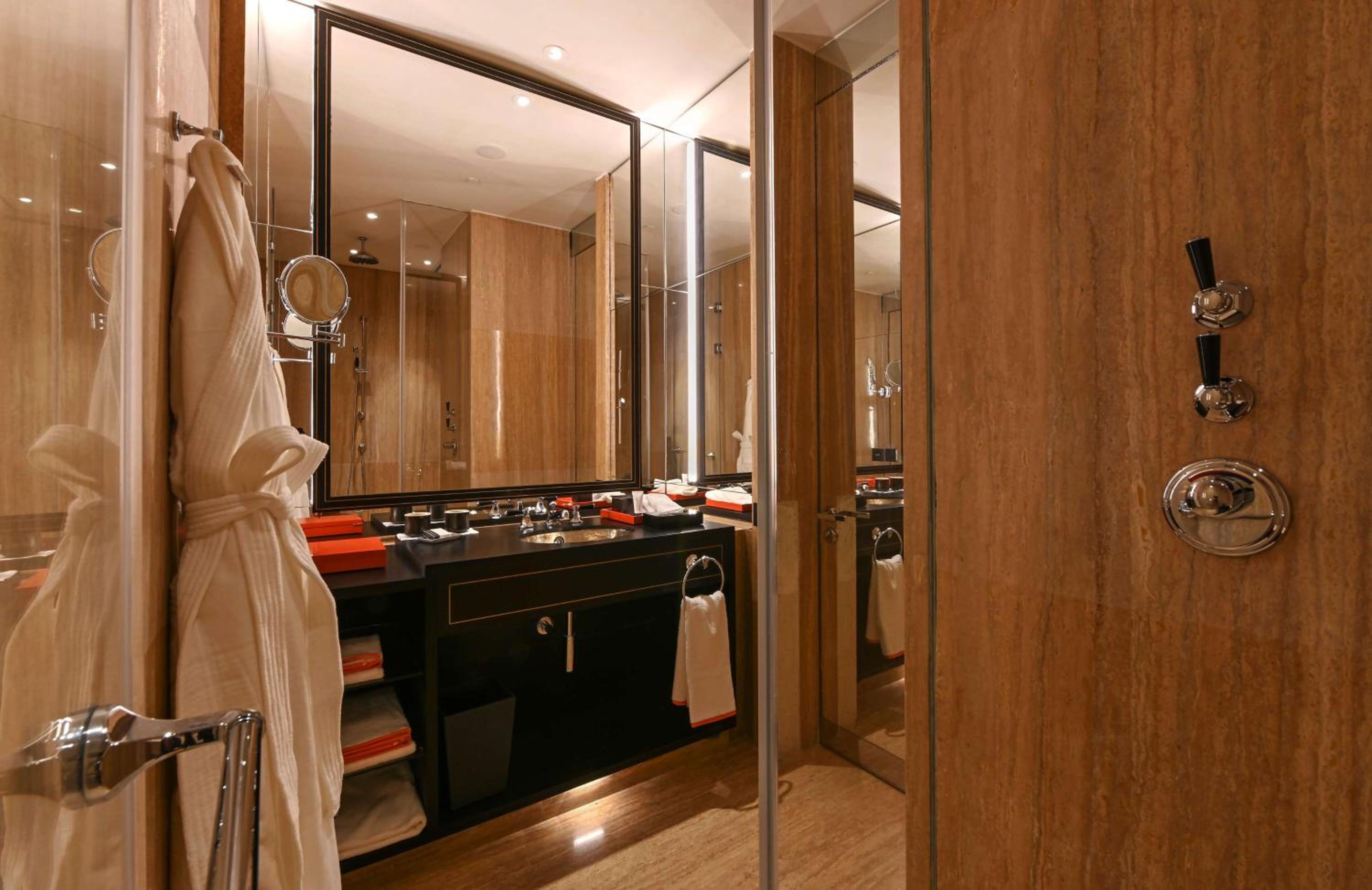 King Room - Club Access with Club hours - Photo 8