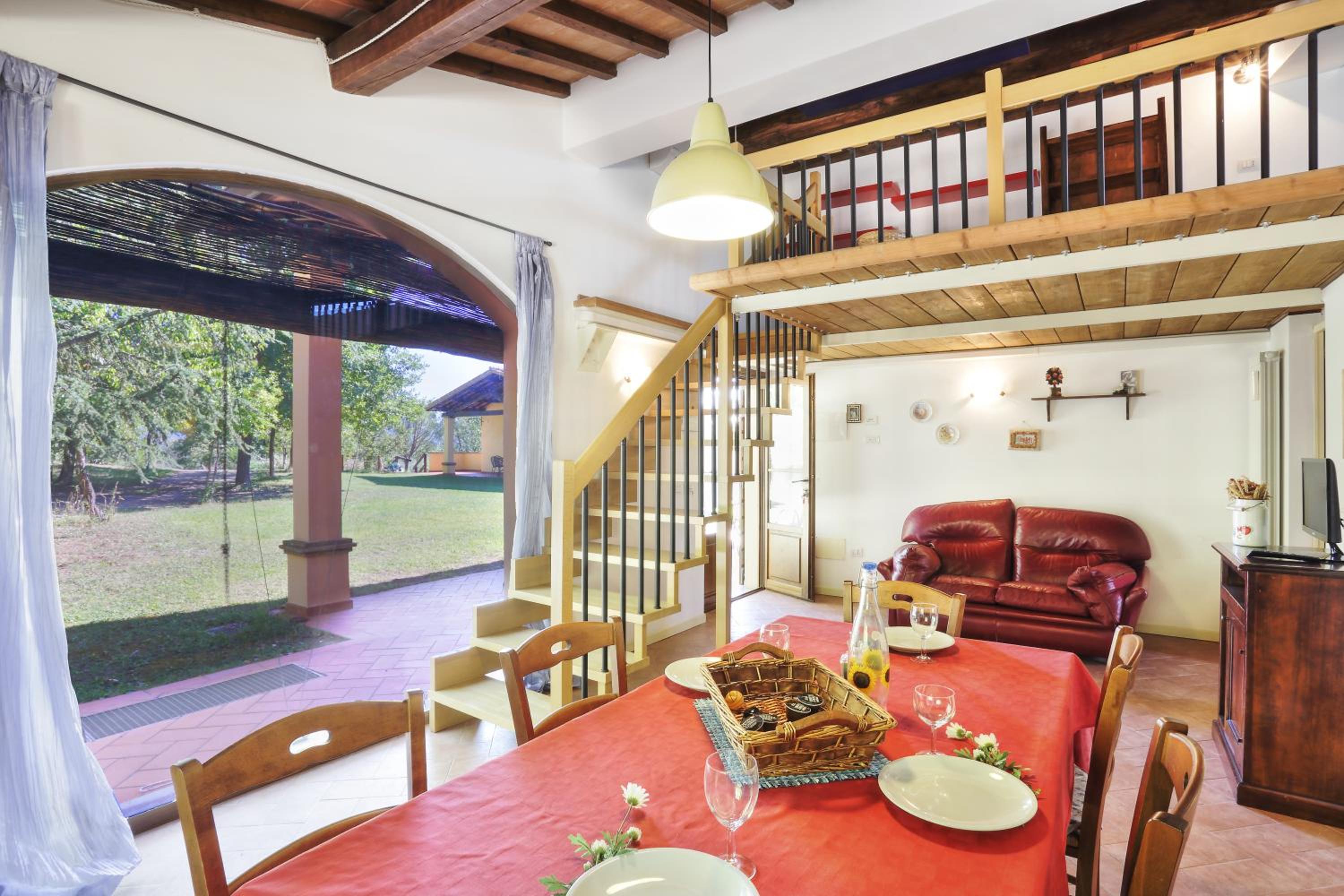 Villa photo 2