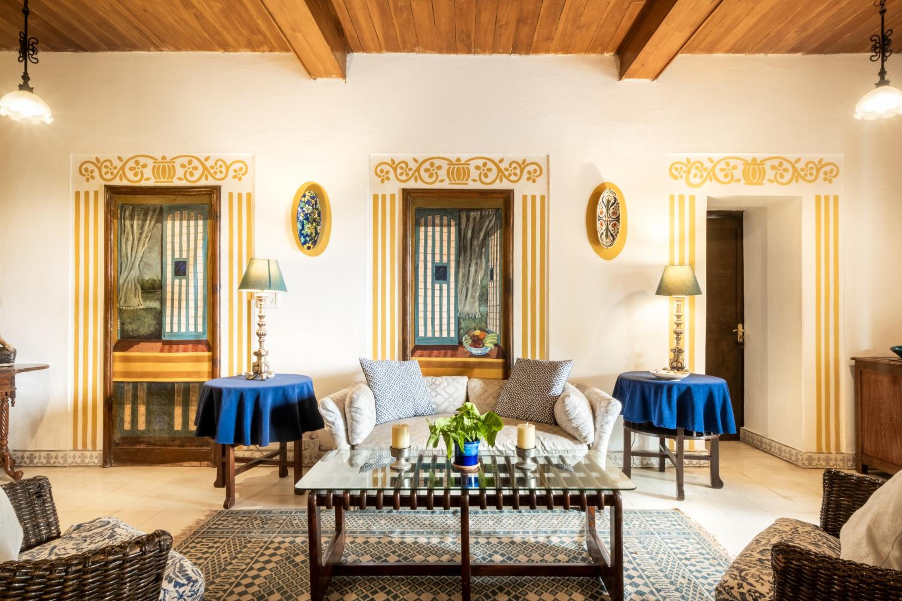 Six-Bedroom Villa  photo 3