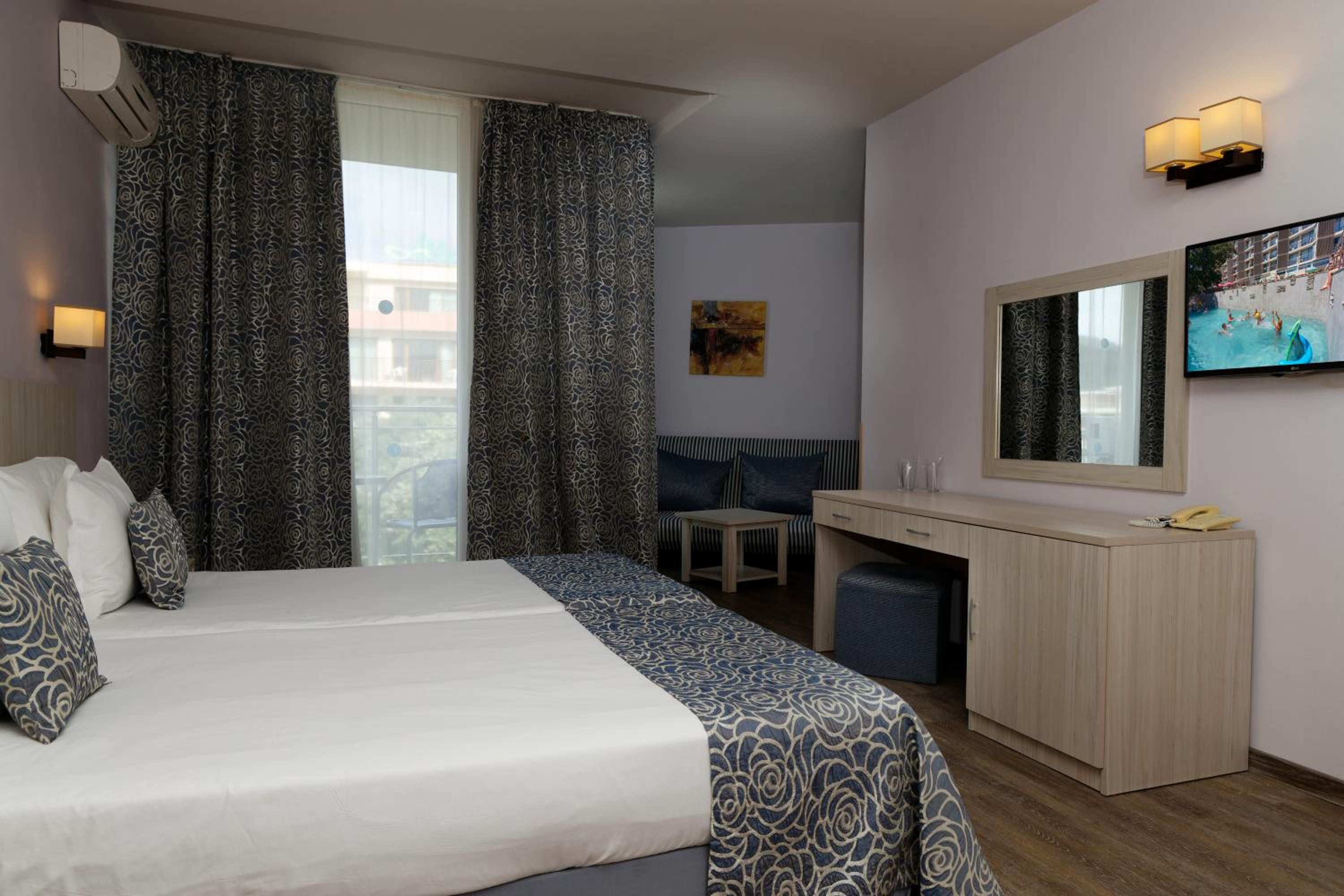 Superior Twin Room photo 1