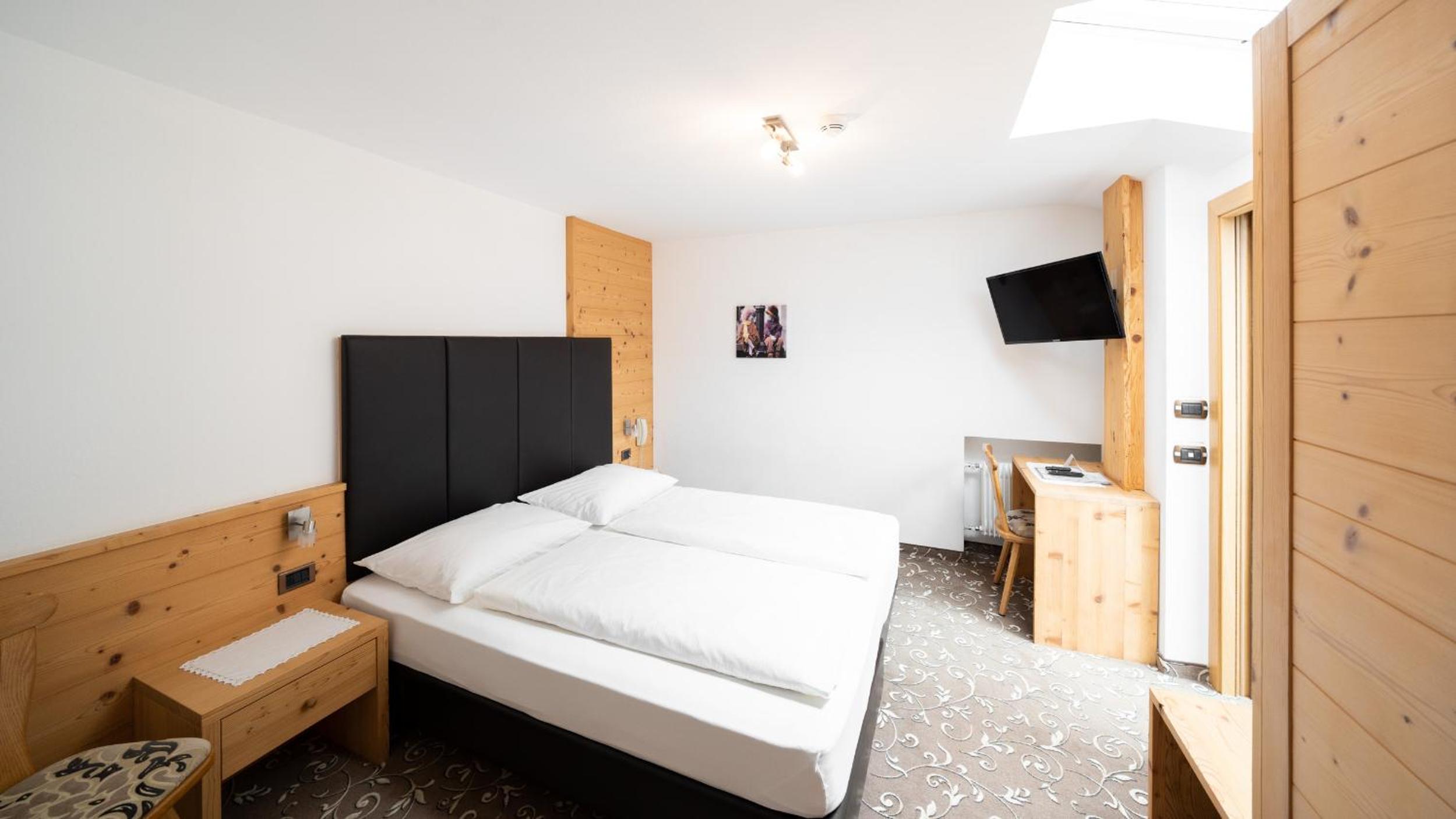 Small Double Room photo 1