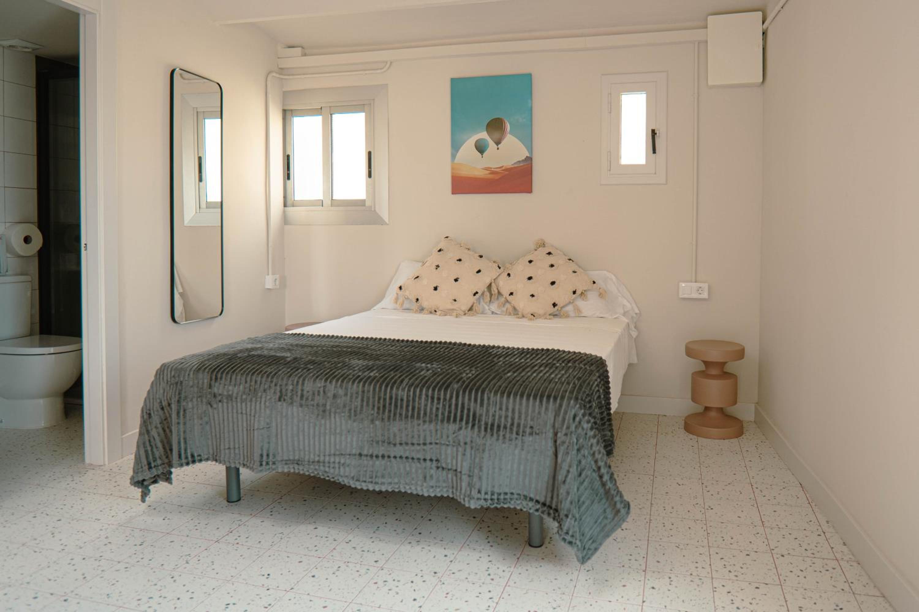 Estudio con terraza