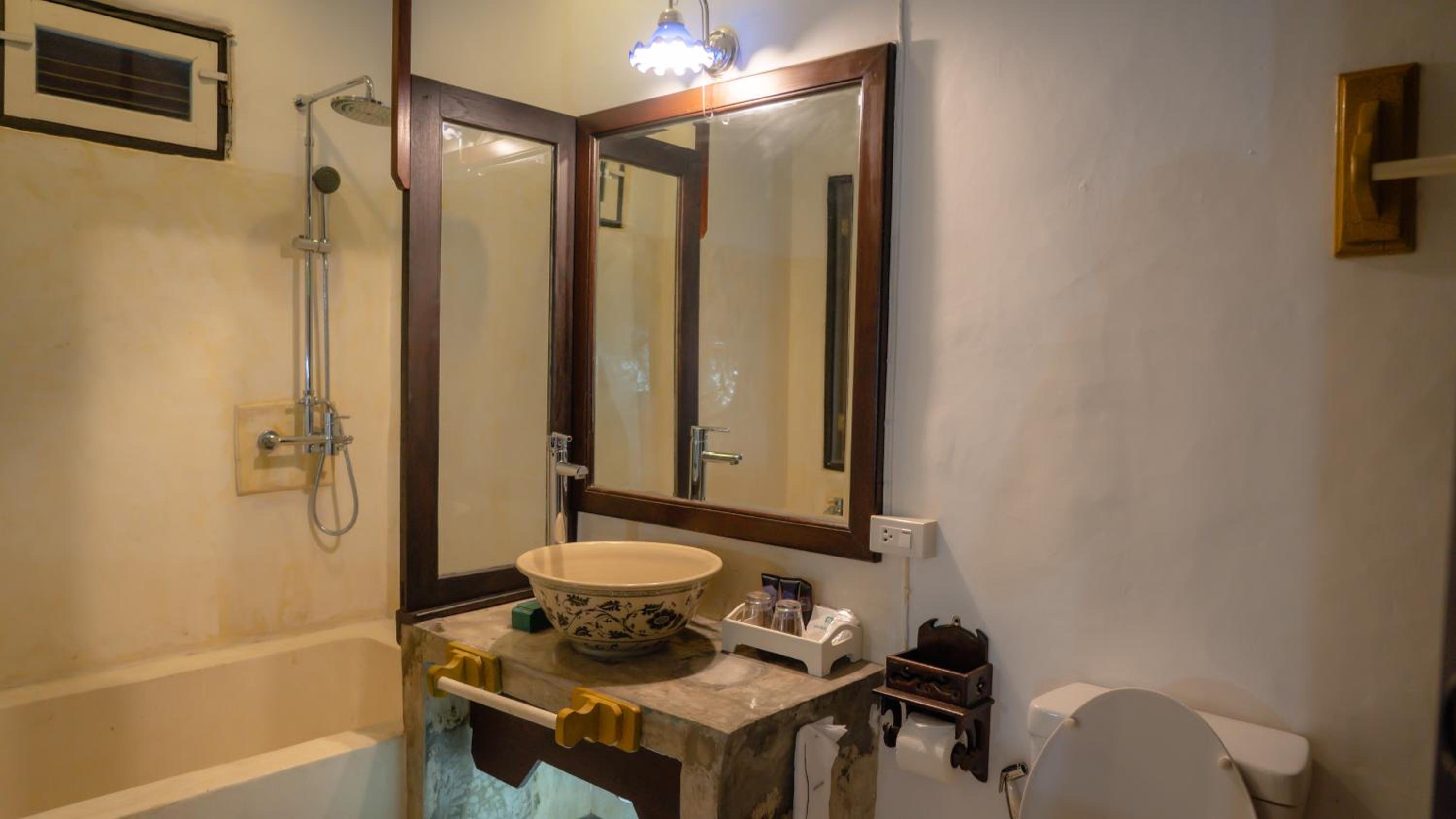 Deluxe Double Room - Photo 17
