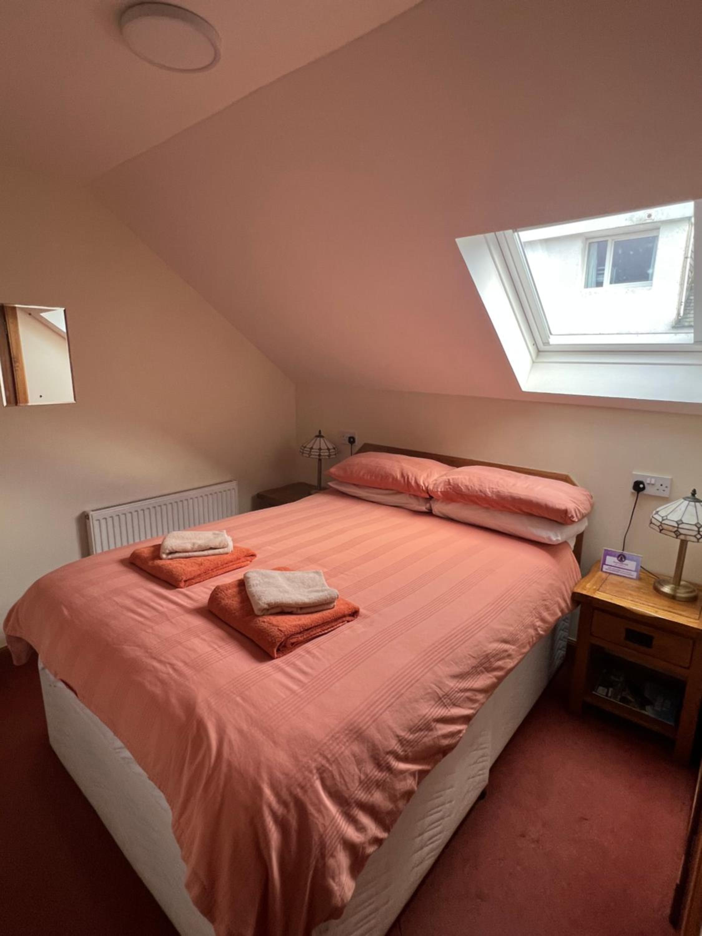 Small Double Room - Photo 2