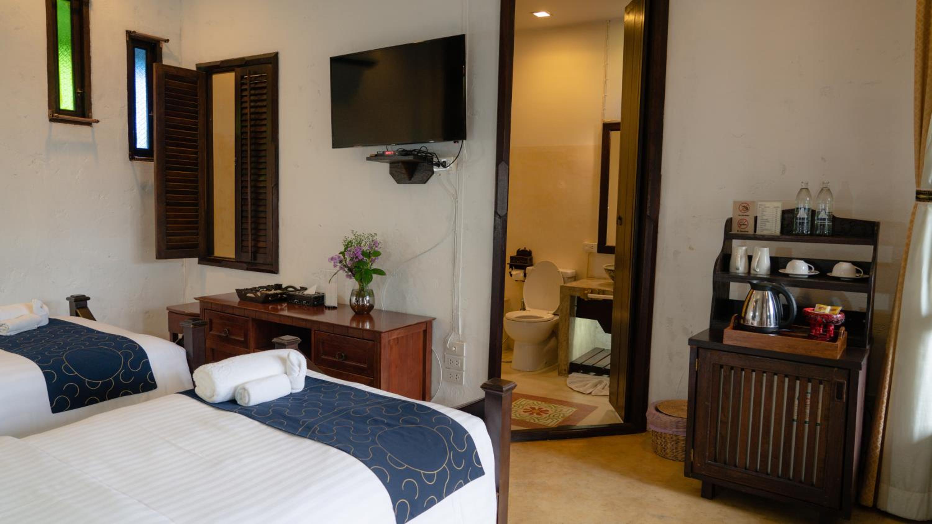 Deluxe Twin Room - Photo 8