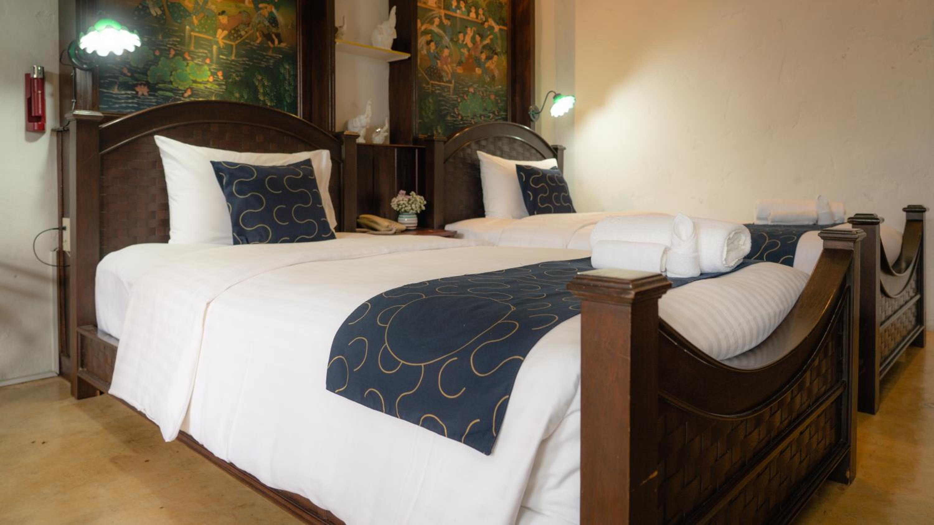 Deluxe Twin Room - Photo 9