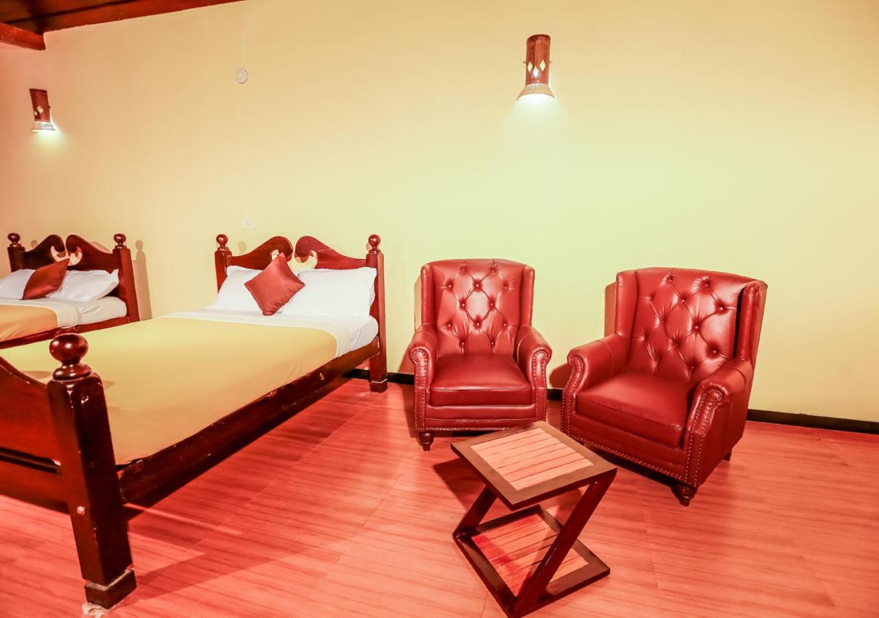 Deluxe Double Room with Extra Bed photo 3