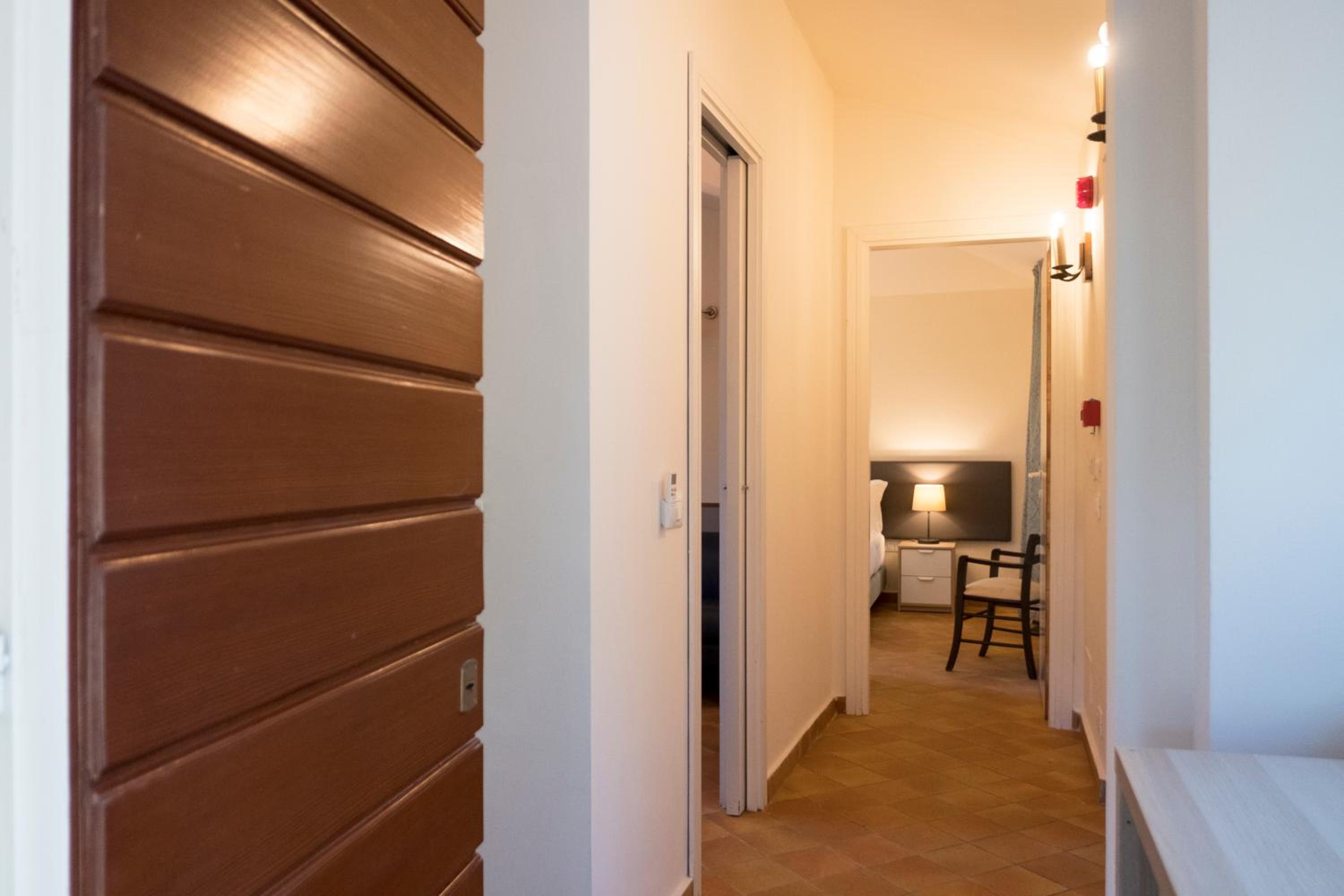 Apartment - Ground Floor photo 3