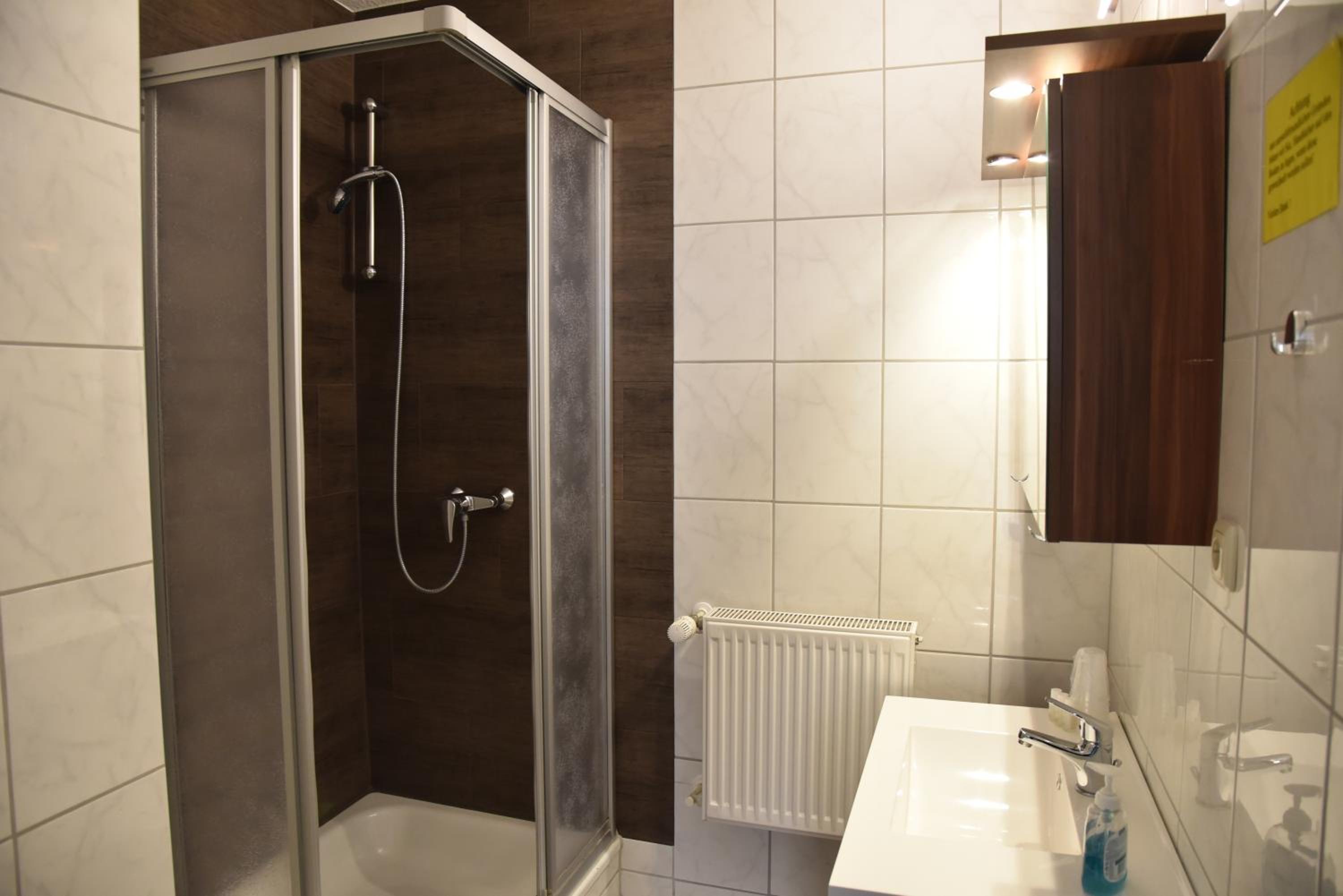Triple Room - Photo 6