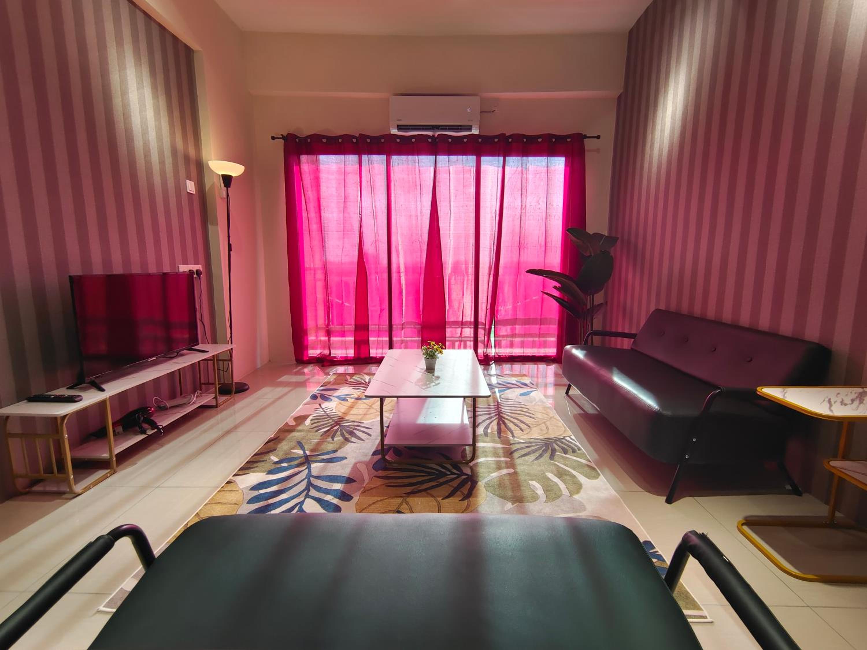 Three-Bedroom Apartment - Photo 11