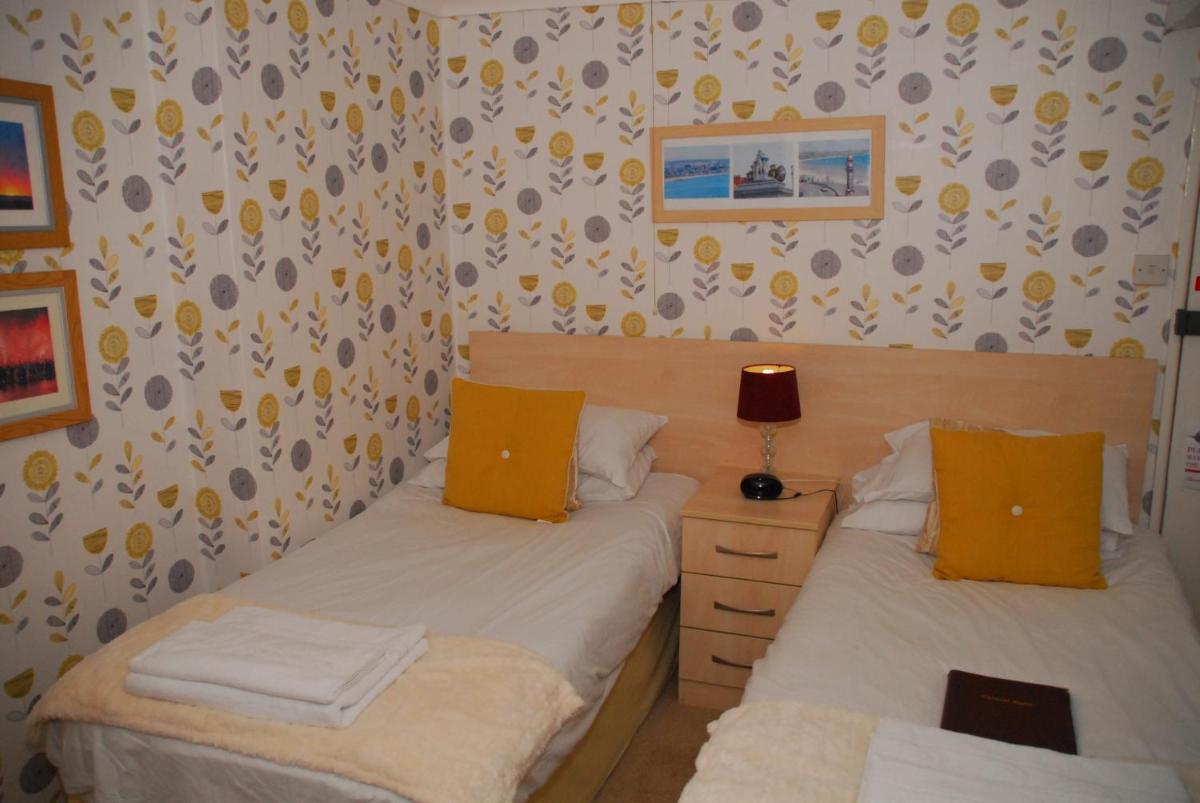 Twin Room photo 1