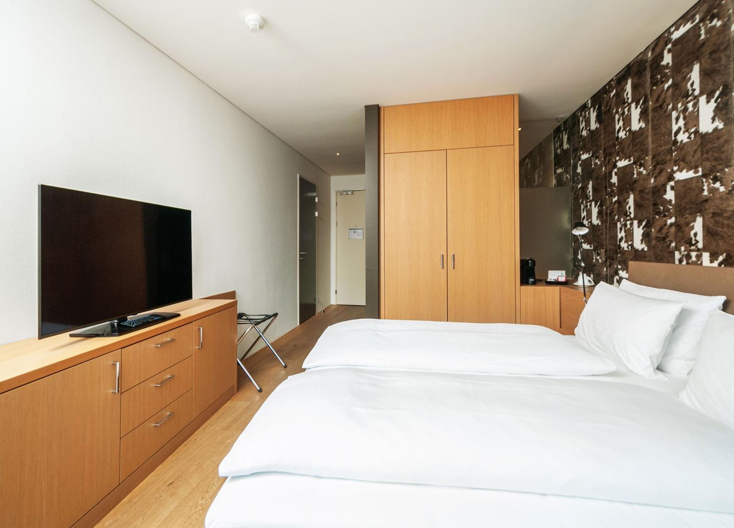 Double or Twin Room - Photo 2